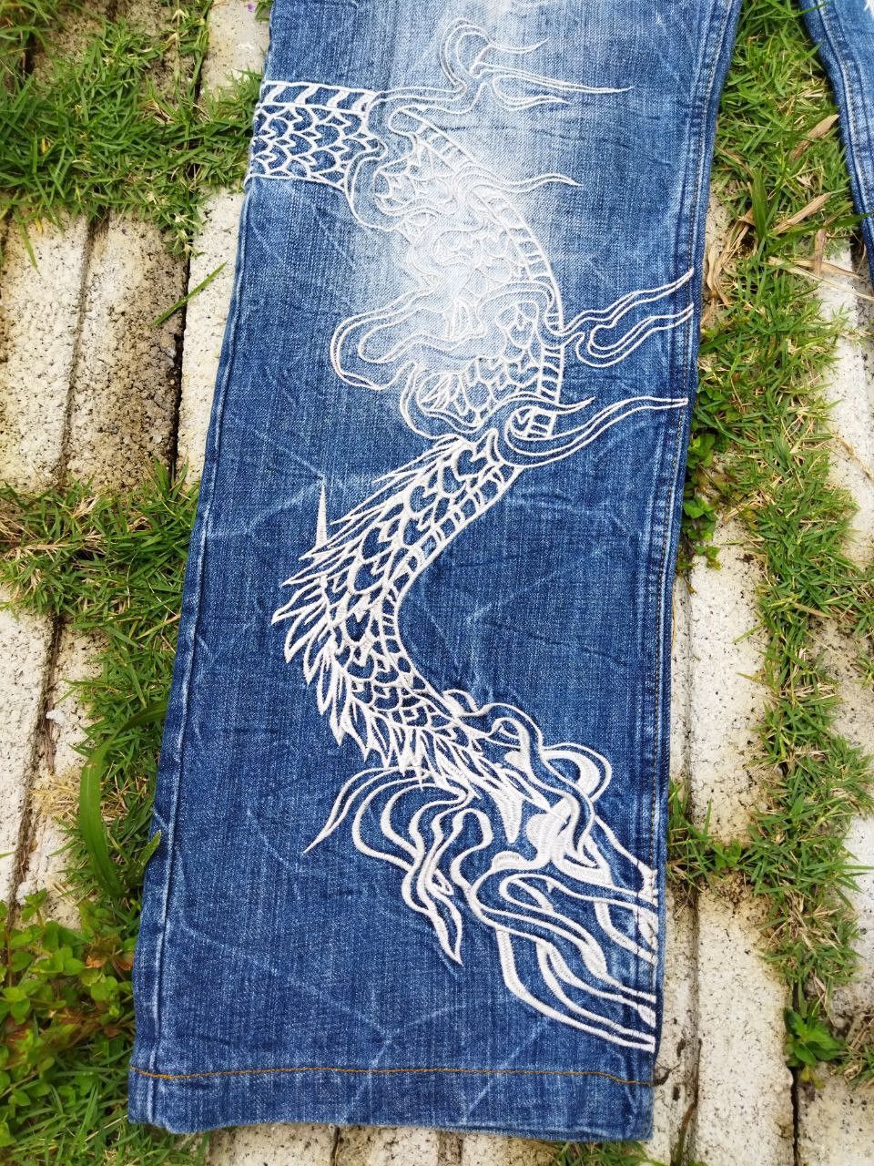 Japanese Brand Vintage Karakuri Tamashi Dragon Embroidery Sukajan Jeans Size US 34 / EU 50 - 7 Thumbnail