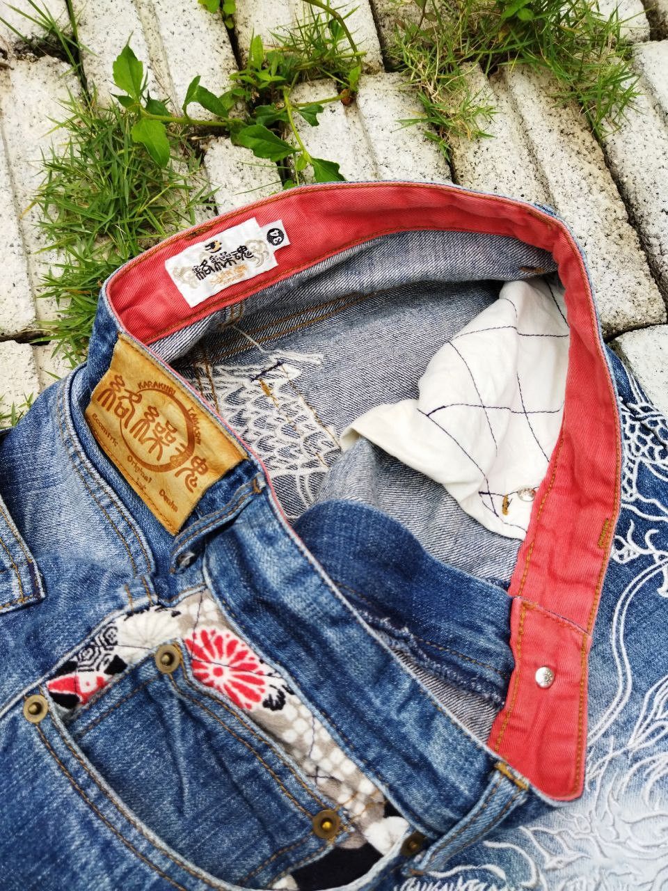 Japanese Brand Vintage Karakuri Tamashi Dragon Embroidery Sukajan Jeans Size US 34 / EU 50 - 11 Thumbnail