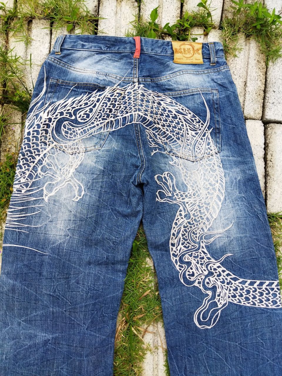 Japanese Brand Vintage Karakuri Tamashi Dragon Embroidery Sukajan Jeans Size US 34 / EU 50 - 3 Thumbnail