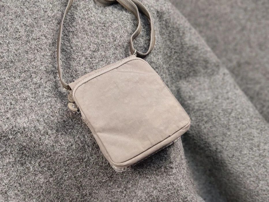 Other Vintage 90's Kipling Make Happy Small Japanese gray Bag Size ONE SIZE - 3 Thumbnail