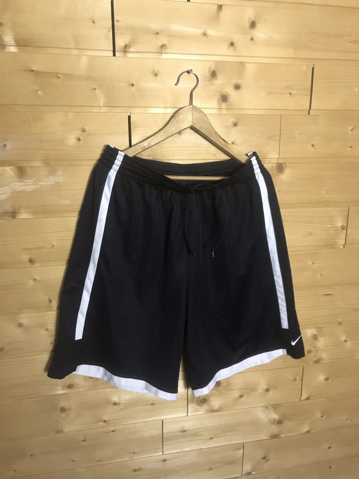 Vintage Nike long shorts Size US 36 / EU 52 - 1 Thumbnail