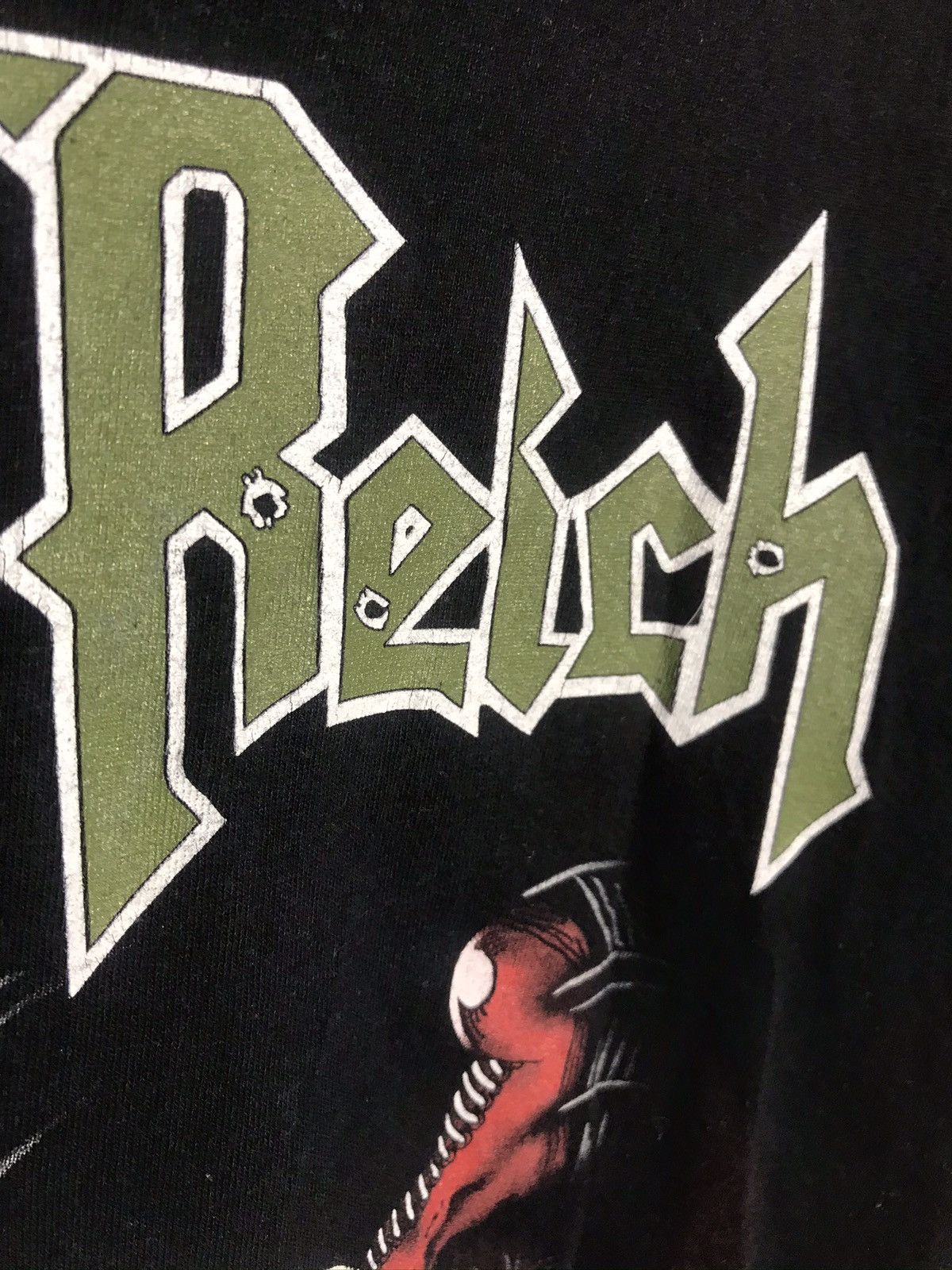 Band Tees Sacred Reich 2009 tour t-shirt Size US L / EU 52-54 / 3 - 4 Thumbnail