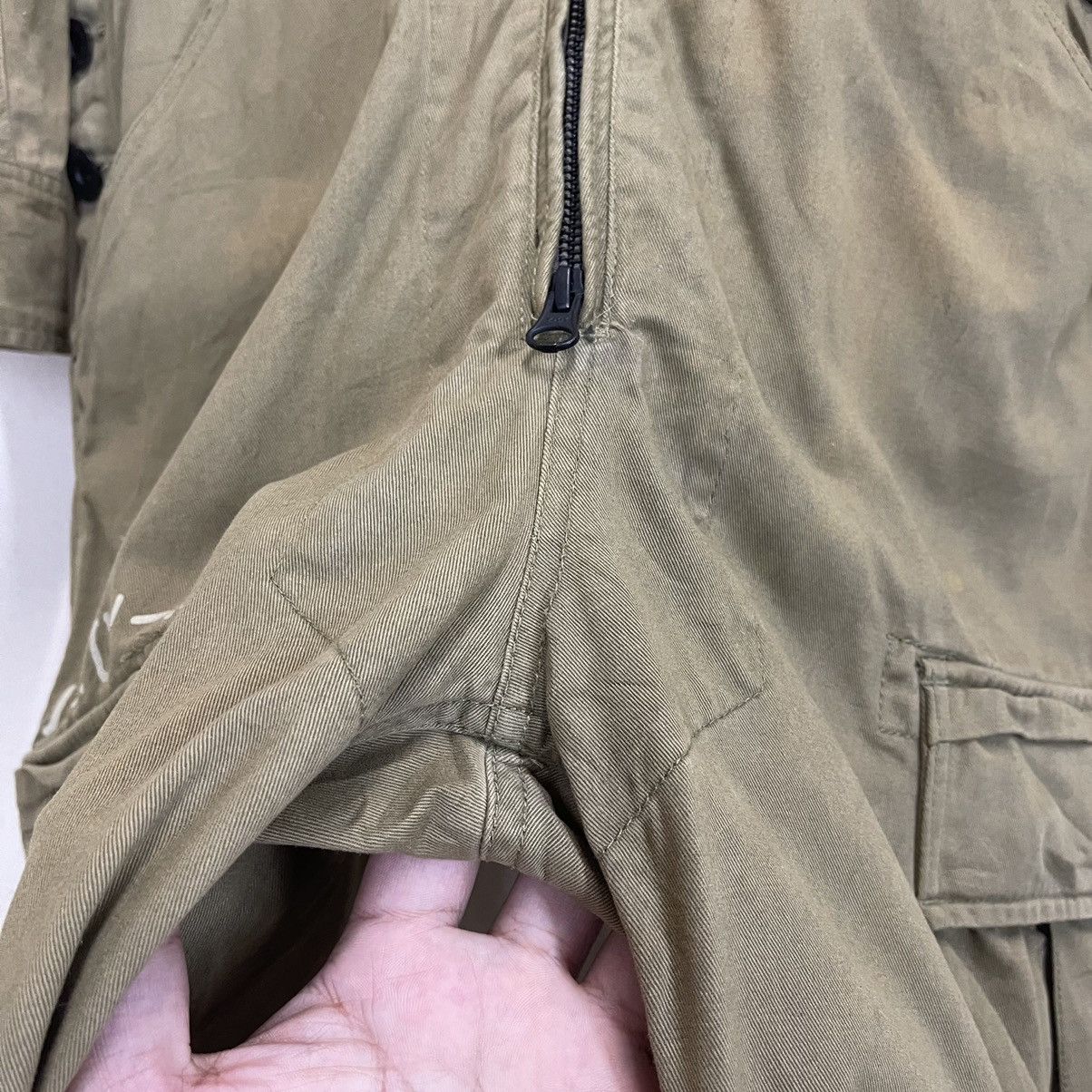 Avirex RARE💥🔥AVIREX NAVAL AIRCREW MAN COVERALL RAPPERS HIP HOP Size US 32 / EU 48 - 22 Thumbnail