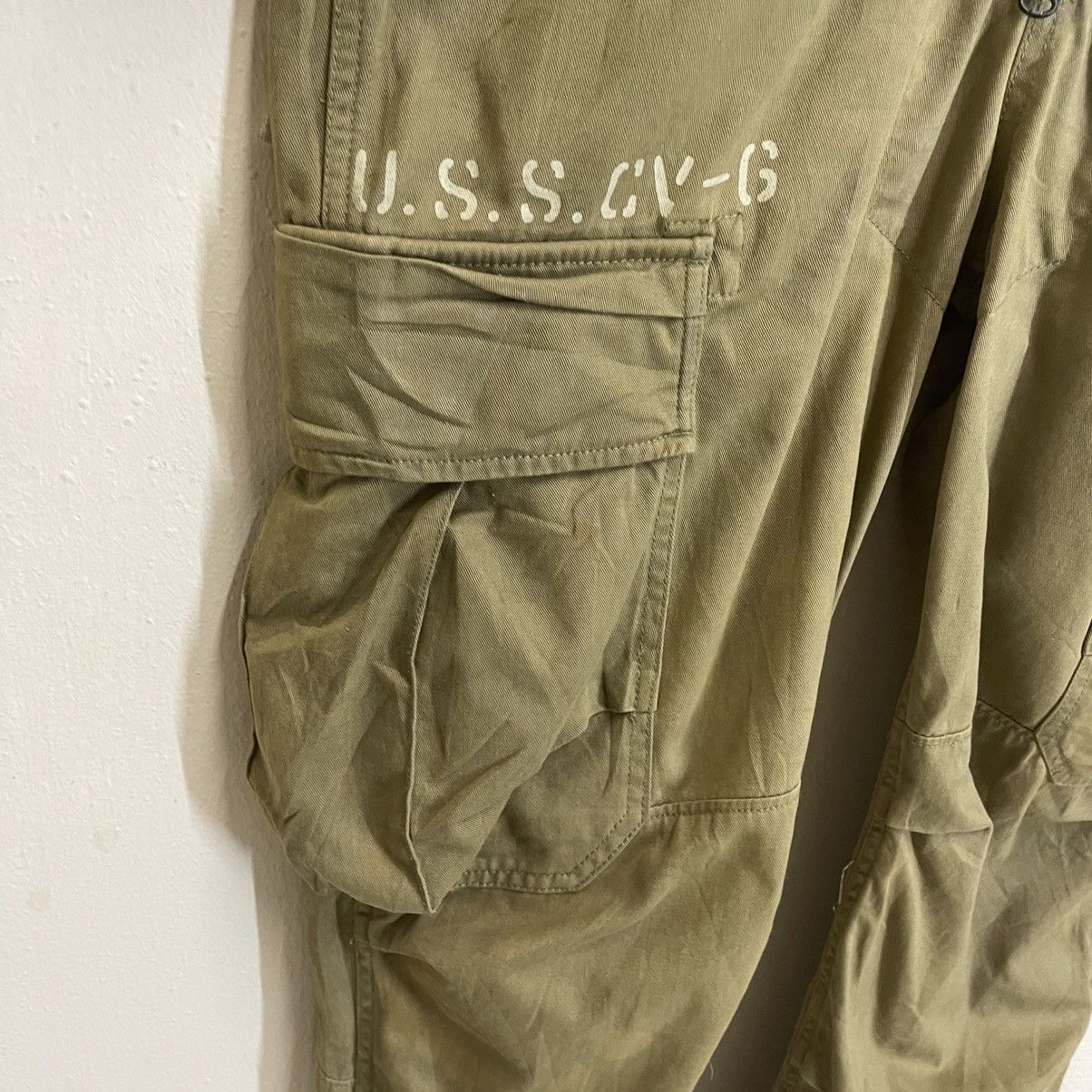 Avirex RARE💥🔥AVIREX NAVAL AIRCREW MAN COVERALL RAPPERS HIP HOP Size US 32 / EU 48 - 21 Thumbnail