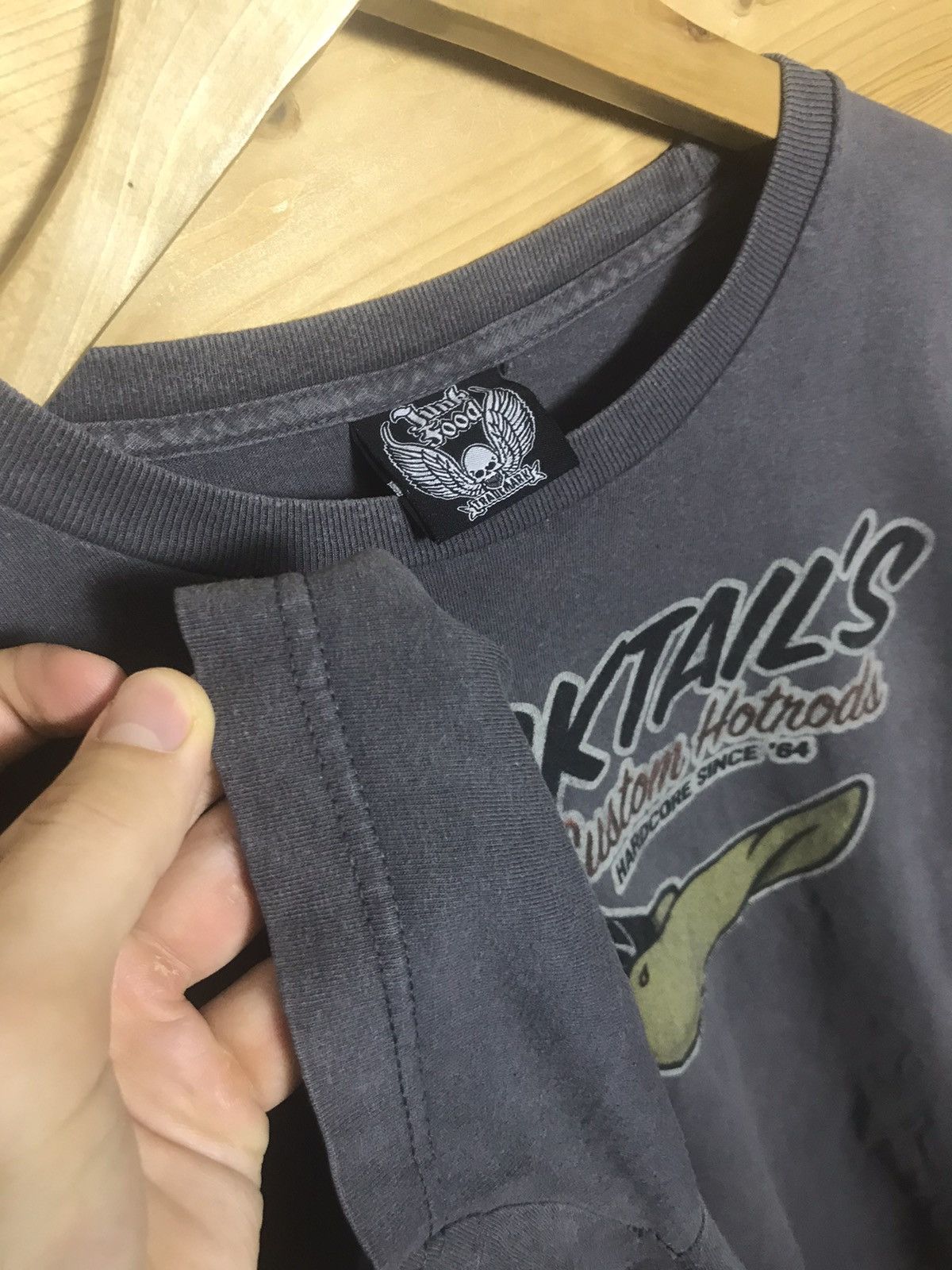 Cartoon Network 2004 Vintage Warner Bros Looney Tunes Daffy Duck t-shirt Size US XL / EU 56 / 4 - 8 Thumbnail