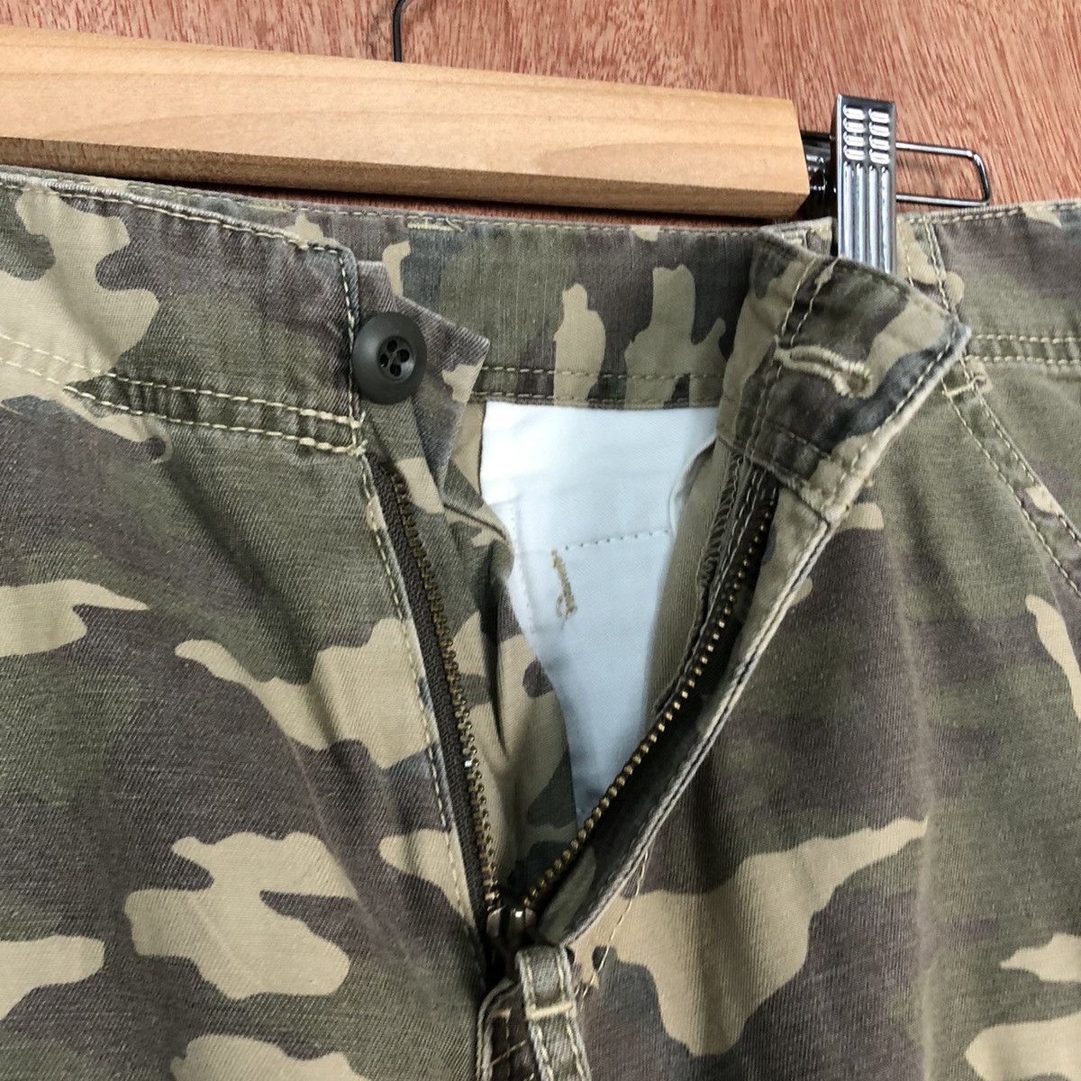 Uniqlo DLL Uniqlo camo Military utility Green Cargo Pants #1749 Size US 30 / EU 46 - 7 Thumbnail