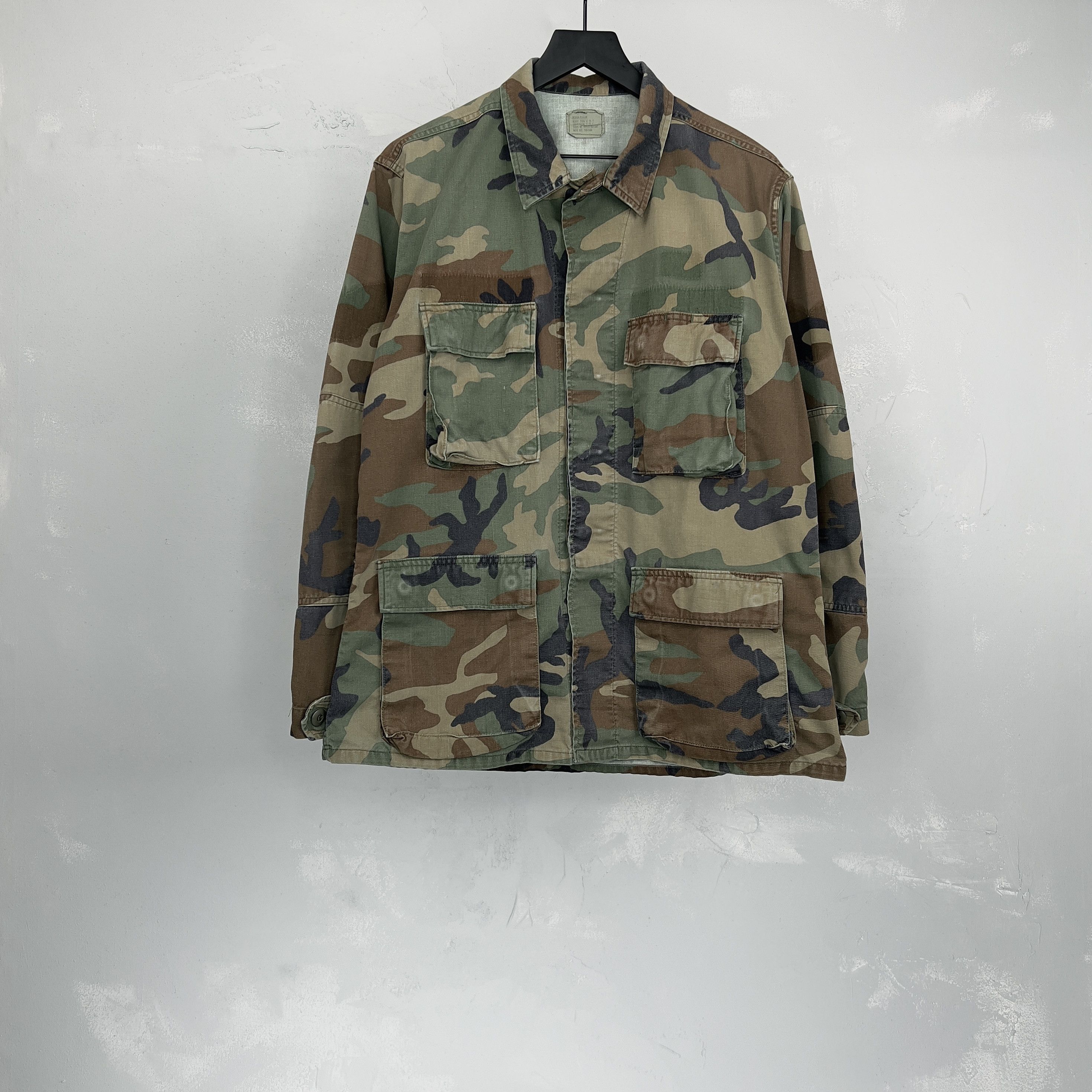 1990s military brown sweater