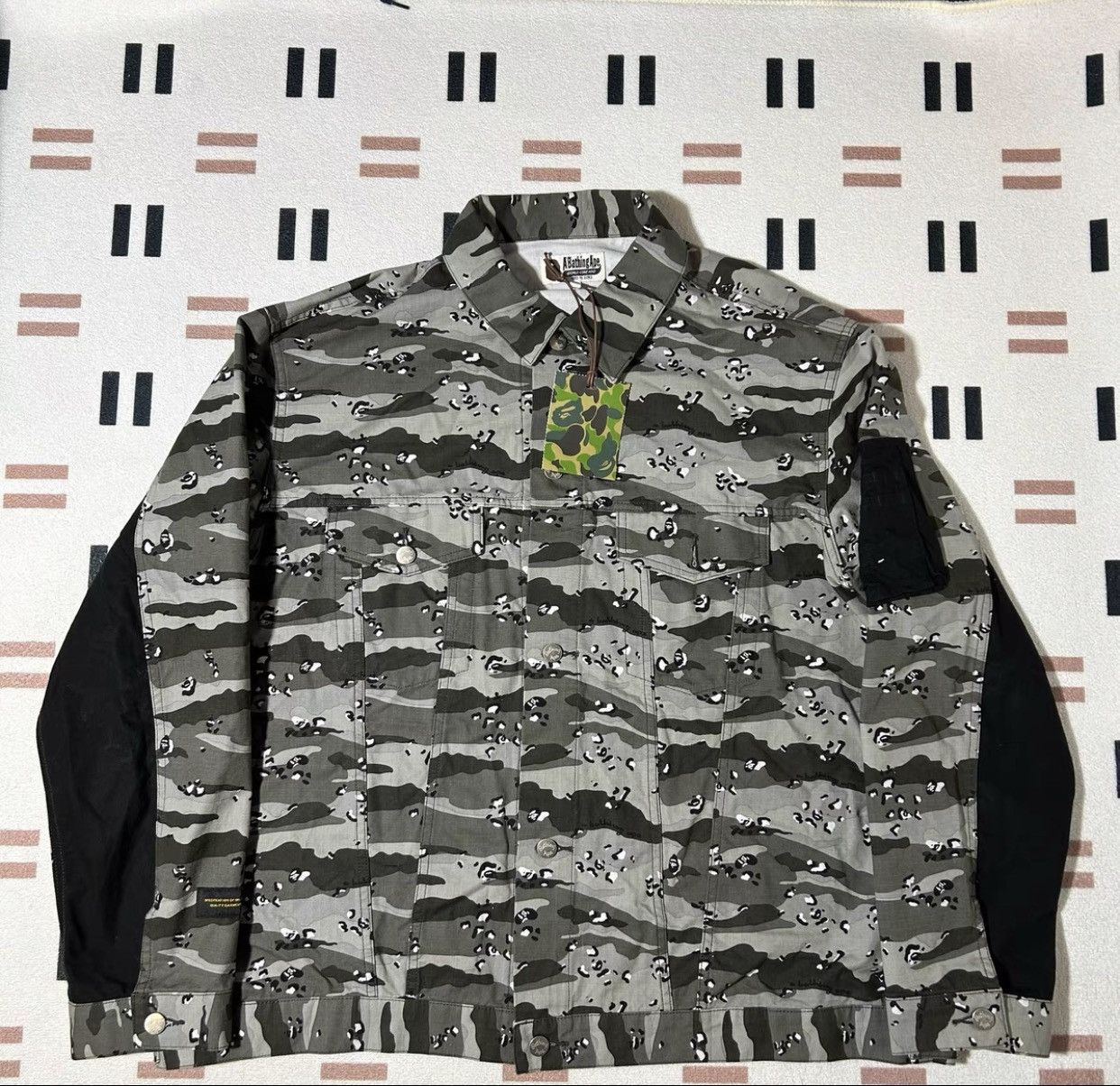 DESERT CAMO LOOSE FIT TRUCKER JACKET