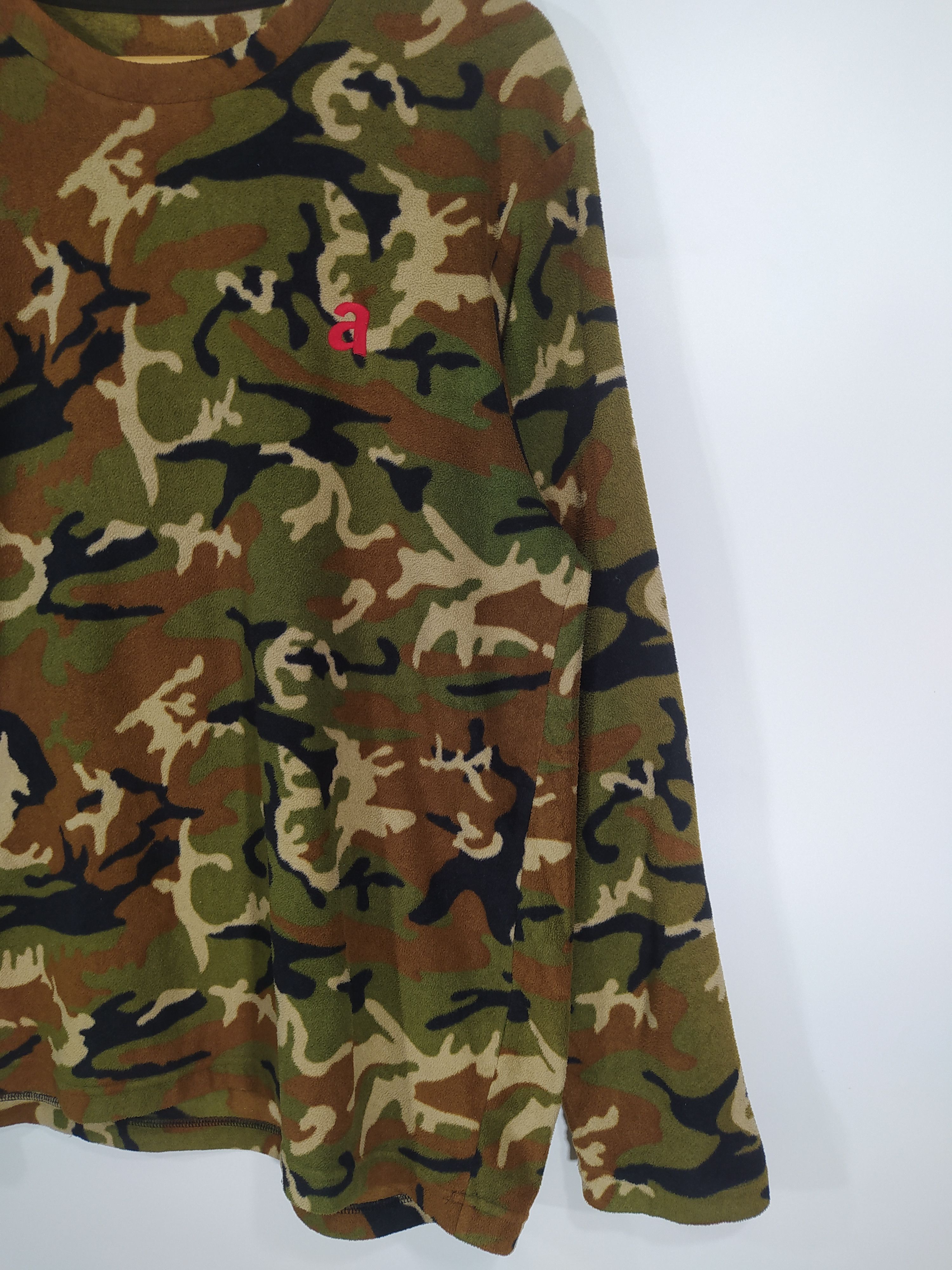 Andy Warhol × Uniqlo 🔥BEST OFFER🔥 Andy Warhol Uniqlo Camo Fleece Size US XL / EU 56 / 4 - 2 Thumbnail