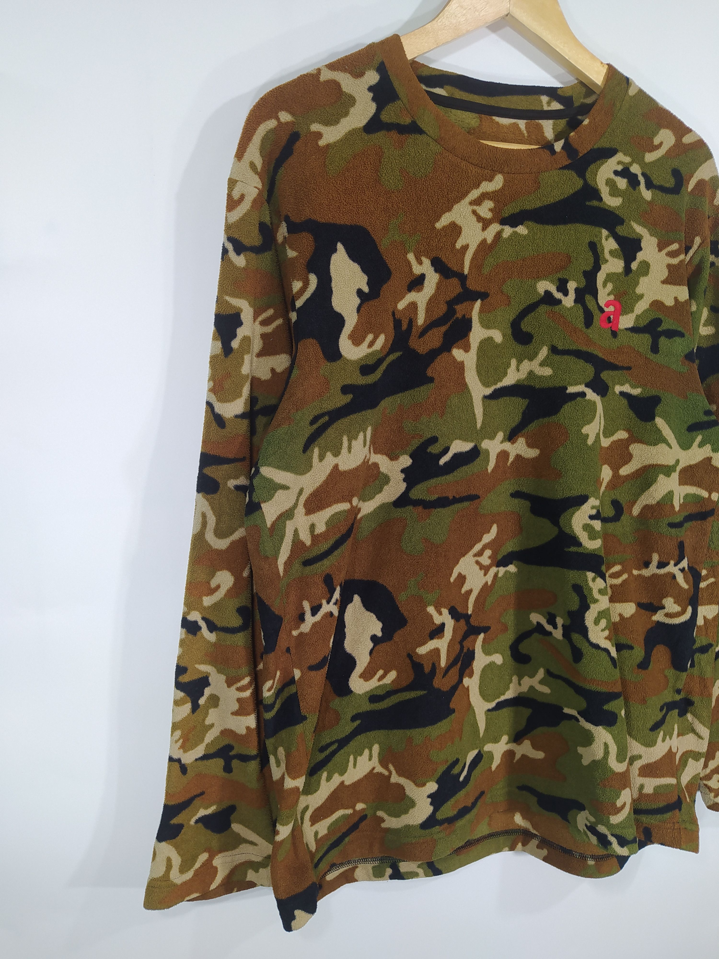 Andy Warhol × Uniqlo 🔥BEST OFFER🔥 Andy Warhol Uniqlo Camo Fleece Size US XL / EU 56 / 4 - 3 Thumbnail