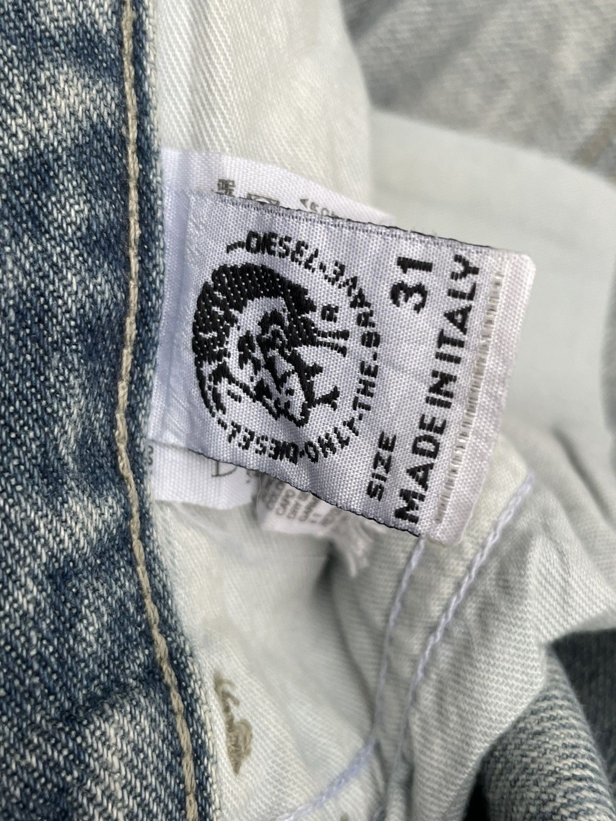 Diesel Vintage Diesel Painted Distresed Denim Size US 33 - 13 Thumbnail