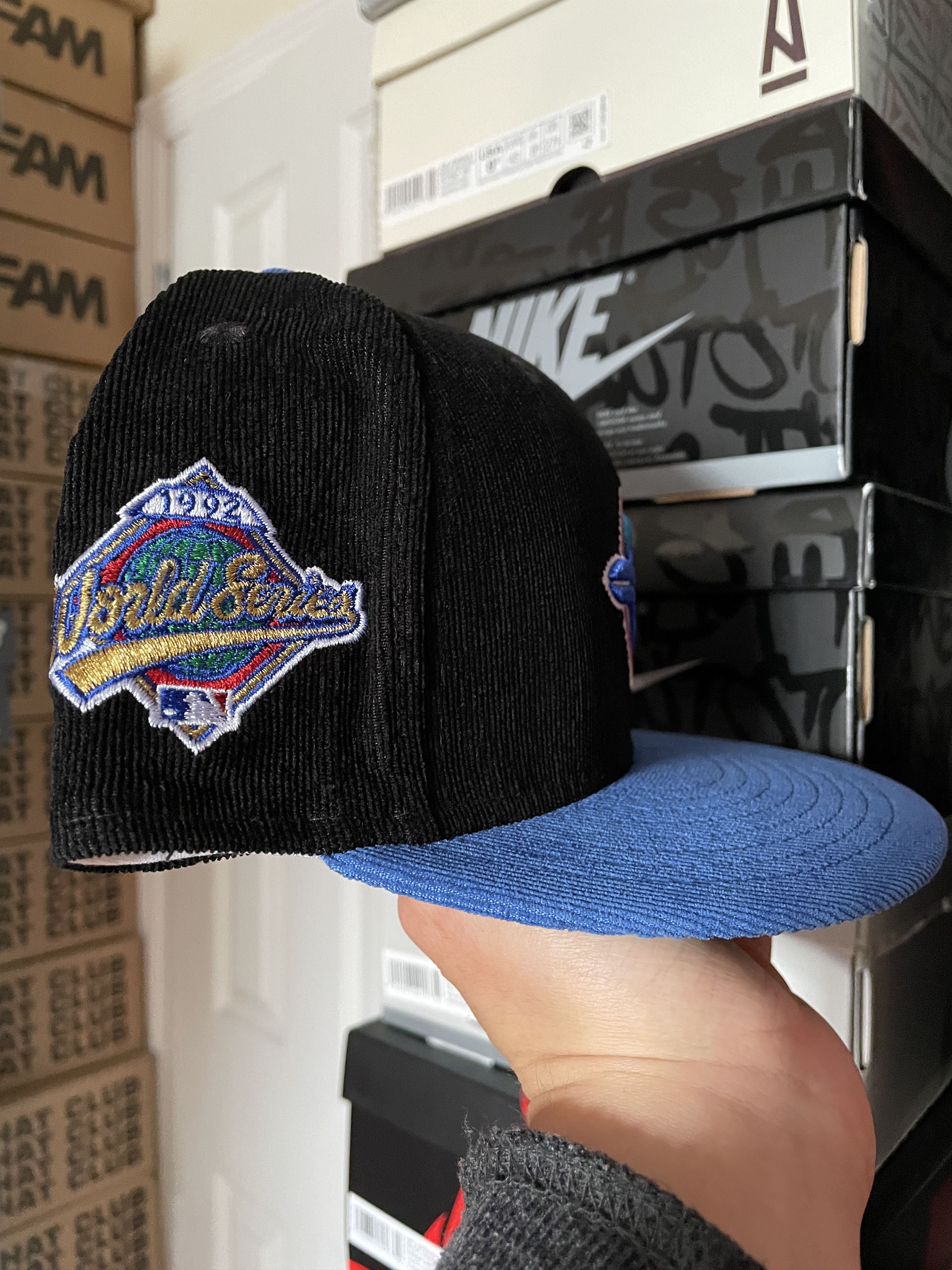 Lids × MLB × New Era Lids Munfu Corduroy Toronto Blue Jays 7 1/8 Two 2 Tone Size ONE SIZE - 3 Thumbnail