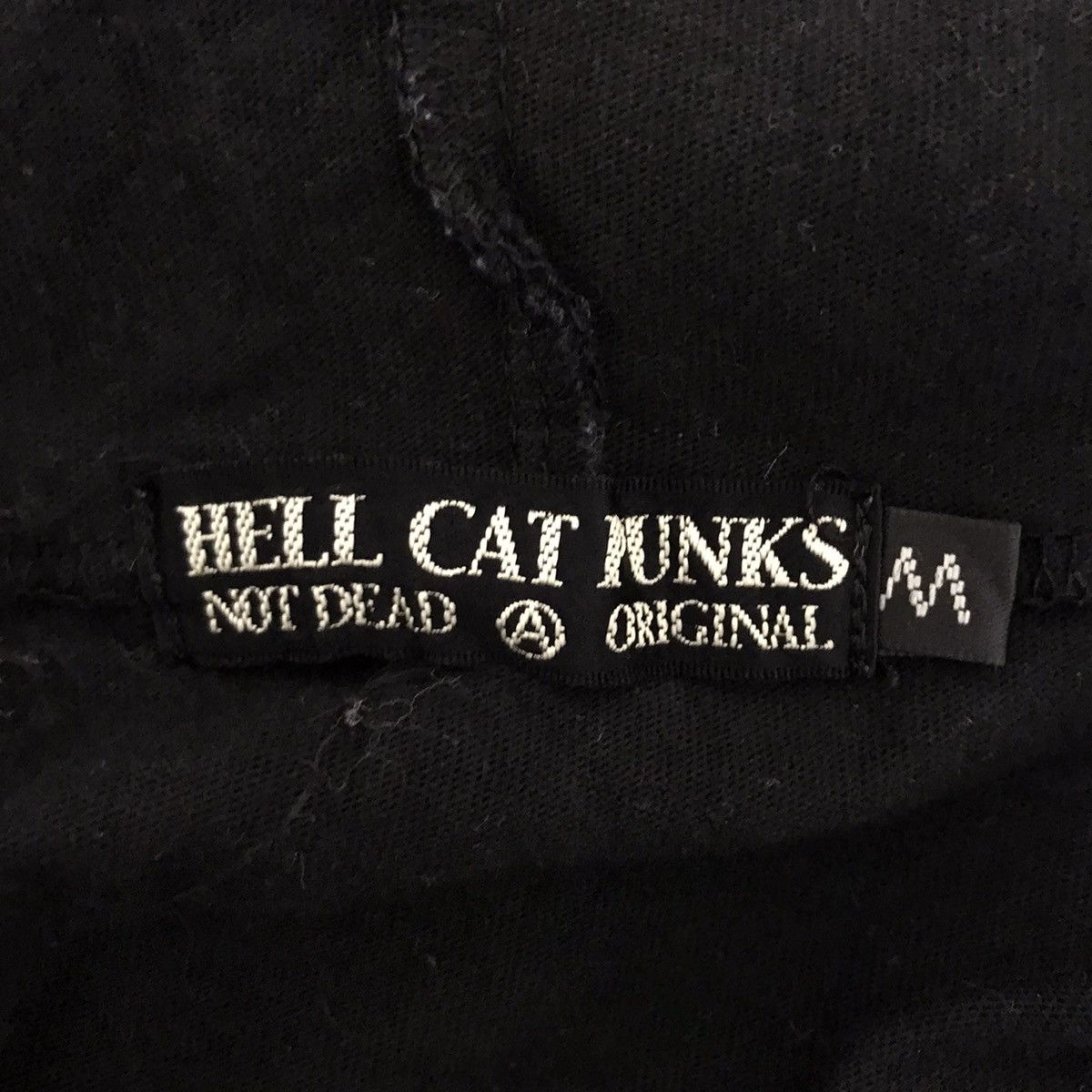 Vintage HELL CAT PUNKS Not Dead Anarchy The Chaotic Party Hooded Size US M / EU 48-50 / 2 - 4 Thumbnail