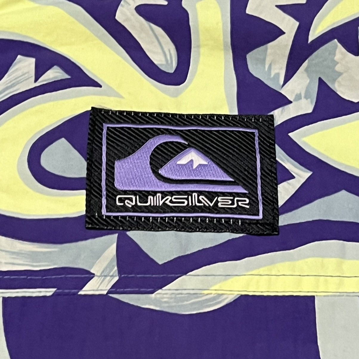 Quiksilver Vintage Quiksilver Full Print Jacket Size US L / EU 52-54 / 3 - 5 Thumbnail