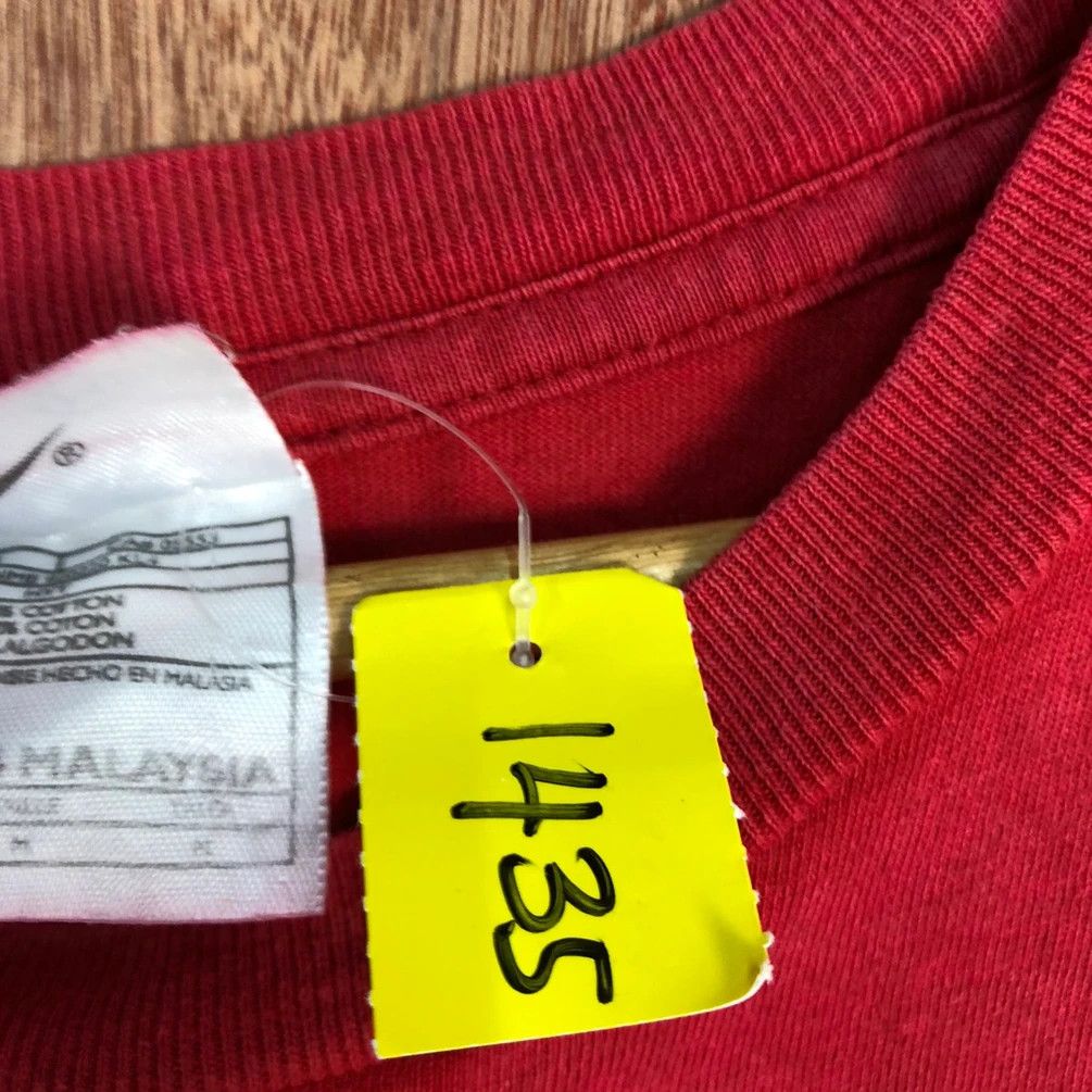 Nike DLL Nike big logo faded red vintage tee #1435 Size US L / EU 52-54 / 3 - 5 Thumbnail
