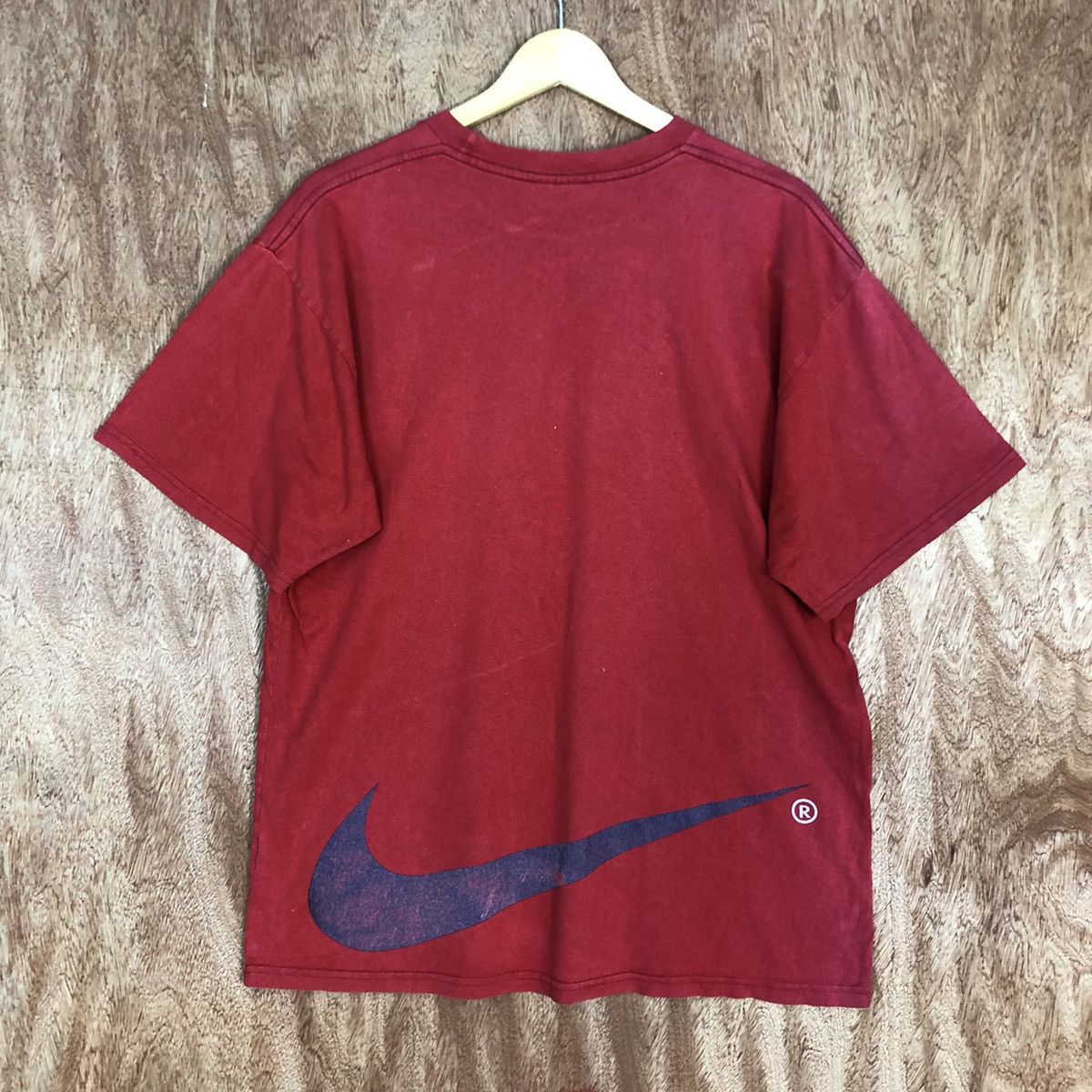 Nike DLL Nike big logo faded red vintage tee #1435 Size US L / EU 52-54 / 3 - 3 Thumbnail