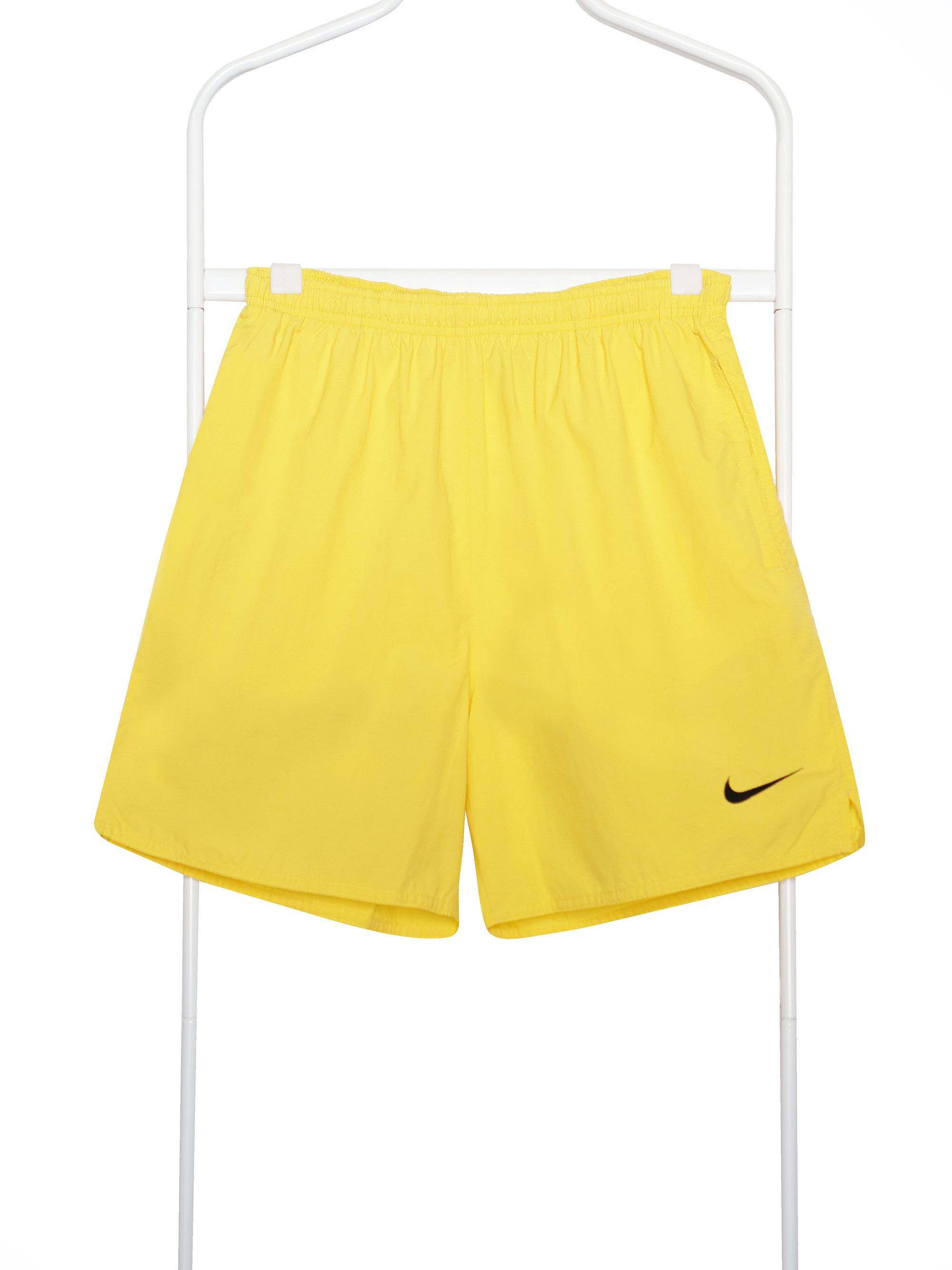 Nike Nike vintage nylon shorts Size US 30 / EU 46 - 2 Thumbnail