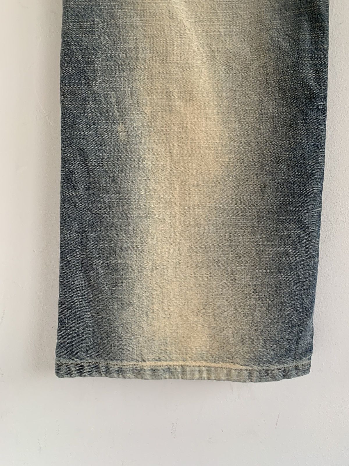 Japanese Brand Vintage Blend Yellowed Stonewashed Wide Flair Jeans Size US 32 / EU 48 - 9 Thumbnail