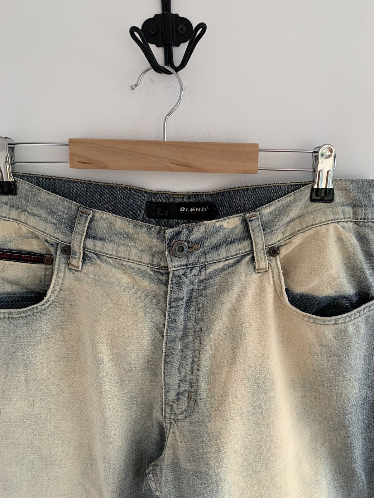 Japanese Brand Vintage Blend Yellowed Stonewashed Wide Flair Jeans Size US 32 / EU 48 - 3 Thumbnail