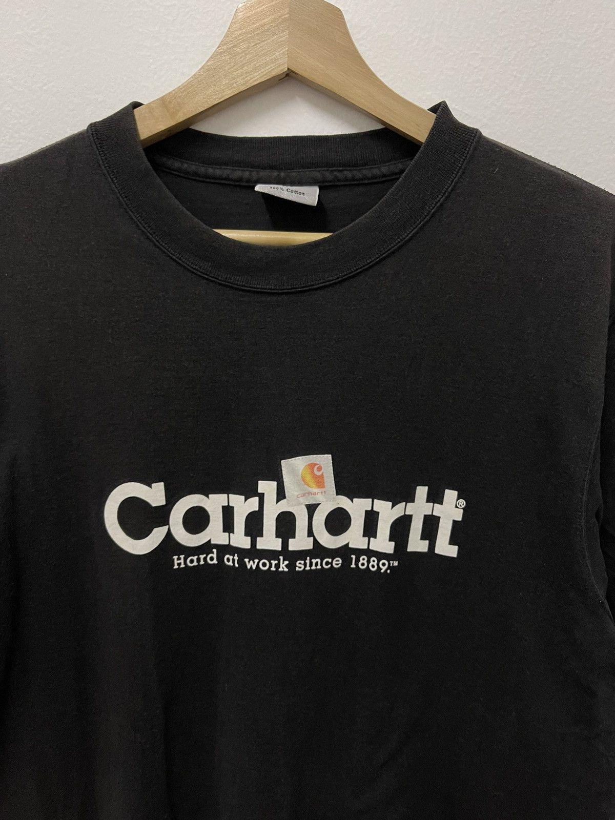 Carhartt × Japanese Brand × Vintage Vintage Carhartt Spell Out Tshirt Size US M / EU 48-50 / 2 - 2 Thumbnail