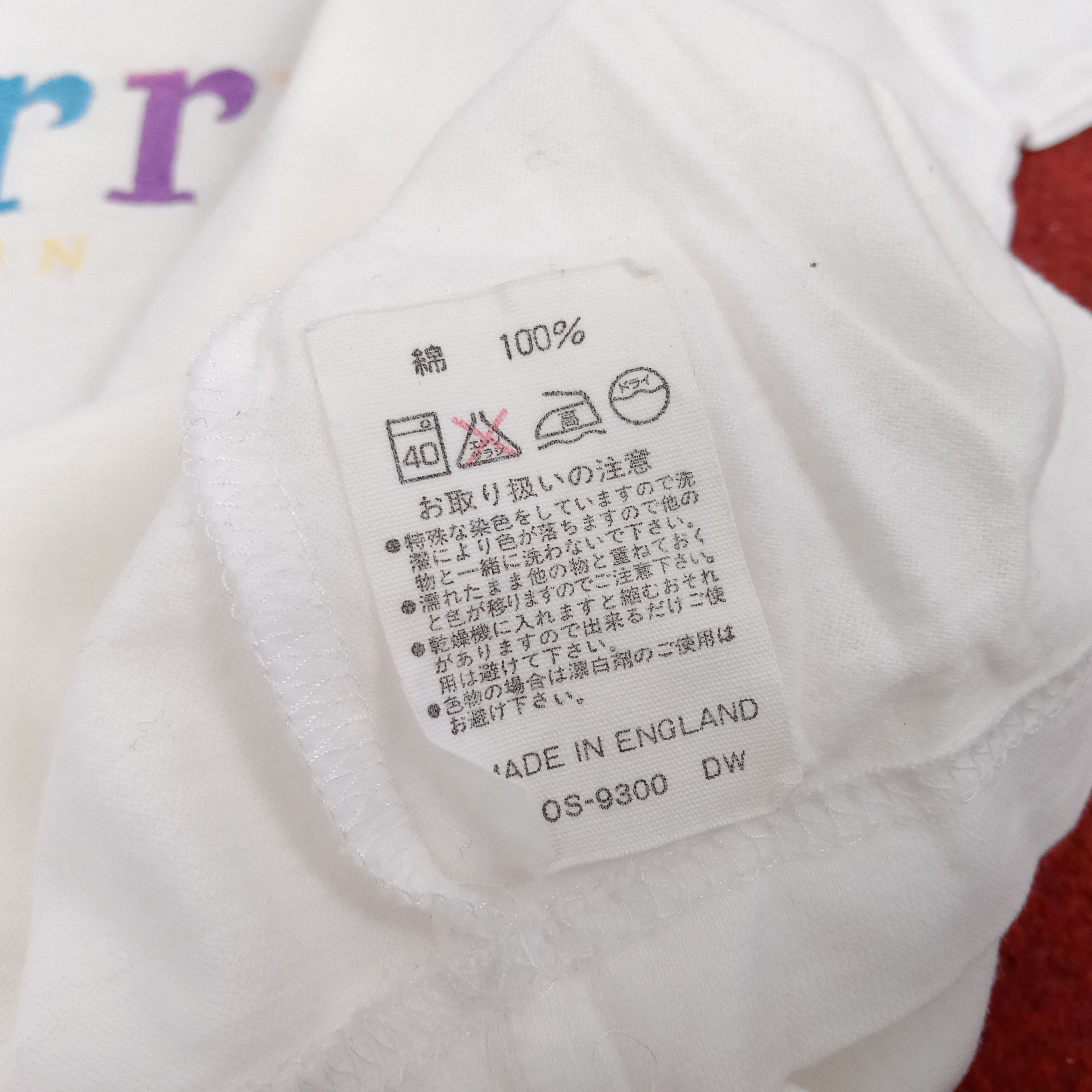 Burberry Burberrys Luxury Brand Colourful Spellout Vintage Tshirt Size US L / EU 52-54 / 3 - 6 Thumbnail