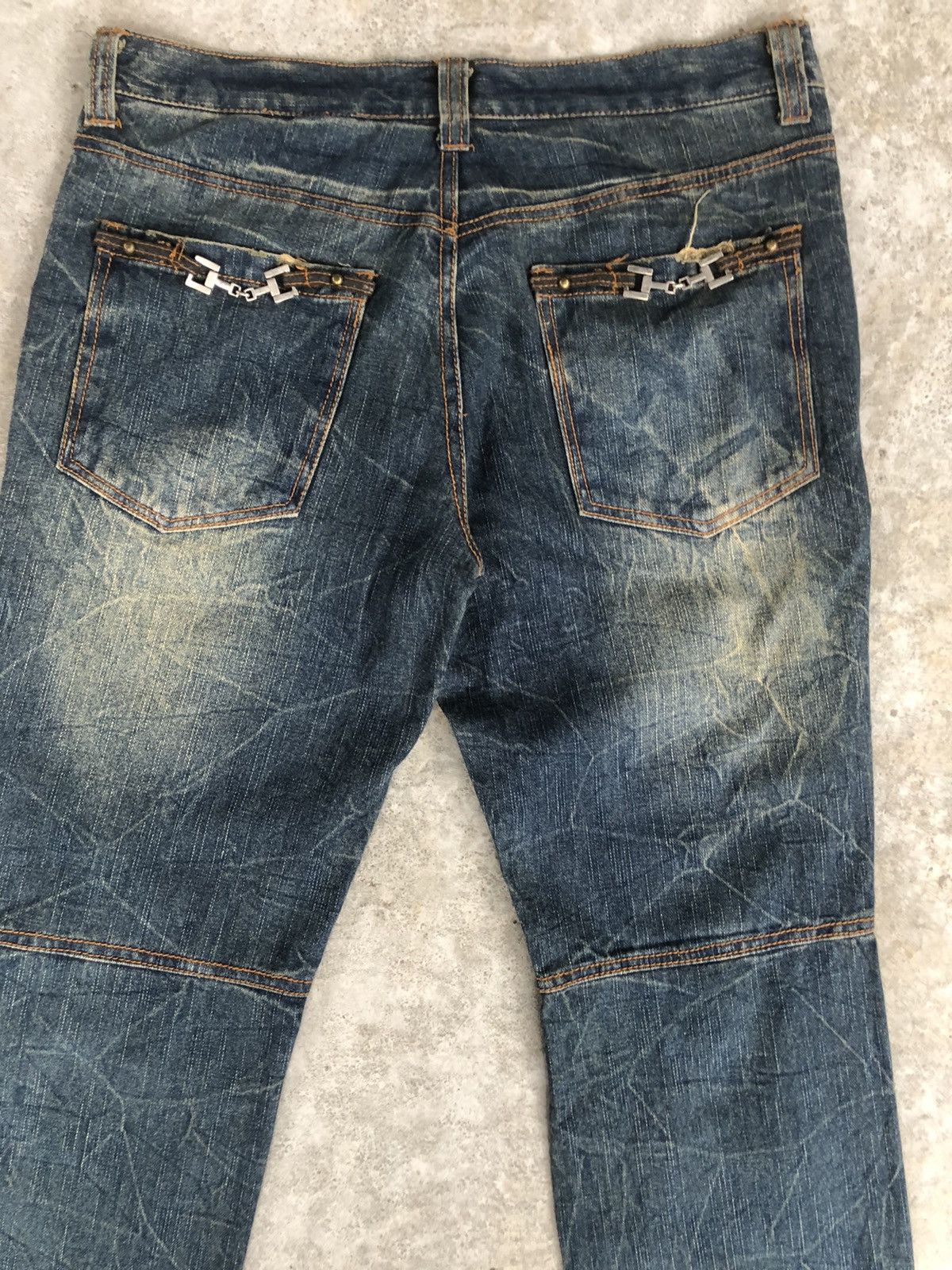 In The Attic Growth In the attic Distressed Denim punk style Size US 33 - 12 Thumbnail