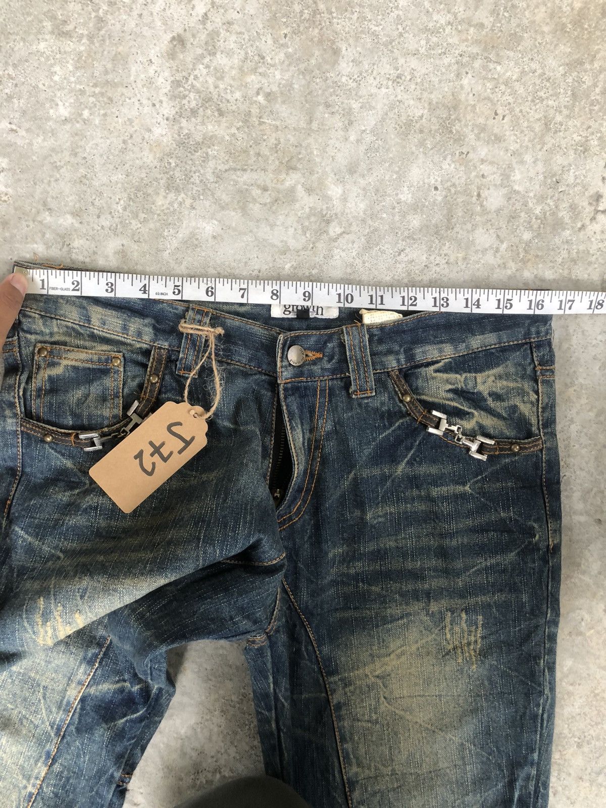 In The Attic Growth In the attic Distressed Denim punk style Size US 33 - 15 Thumbnail
