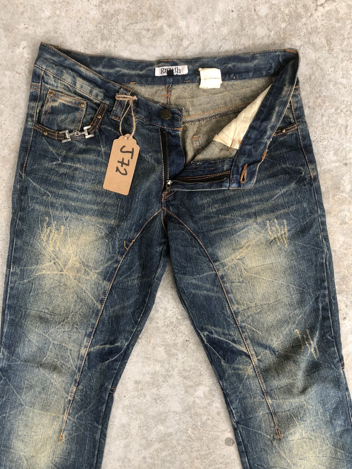 In The Attic Growth In the attic Distressed Denim punk style Size US 33 - 7 Thumbnail