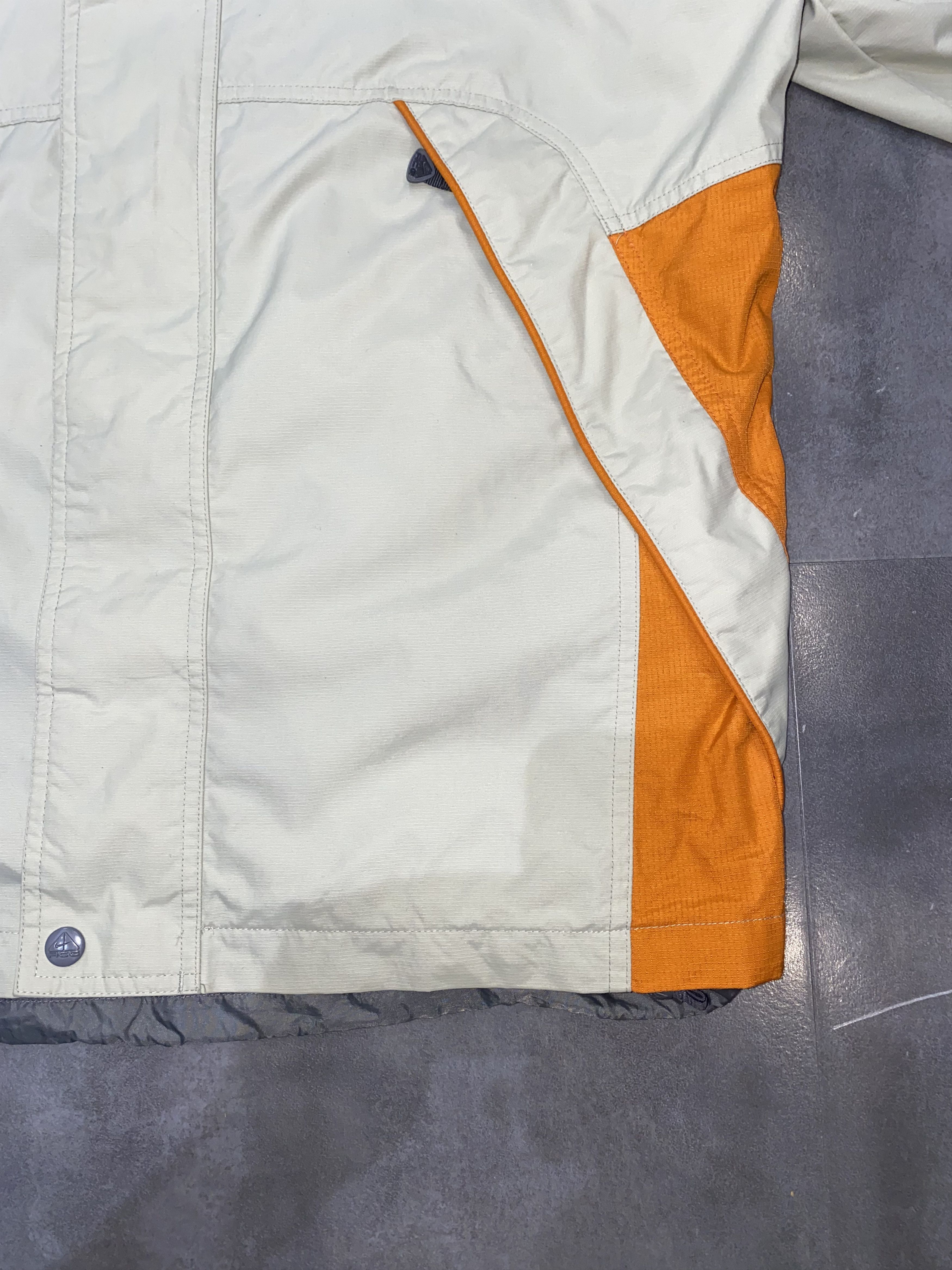 Nike ACG Vintage Nike ACG Storm-Clad Beige Technical Ski Jacket Size US L / EU 52-54 / 3 - 11 Thumbnail