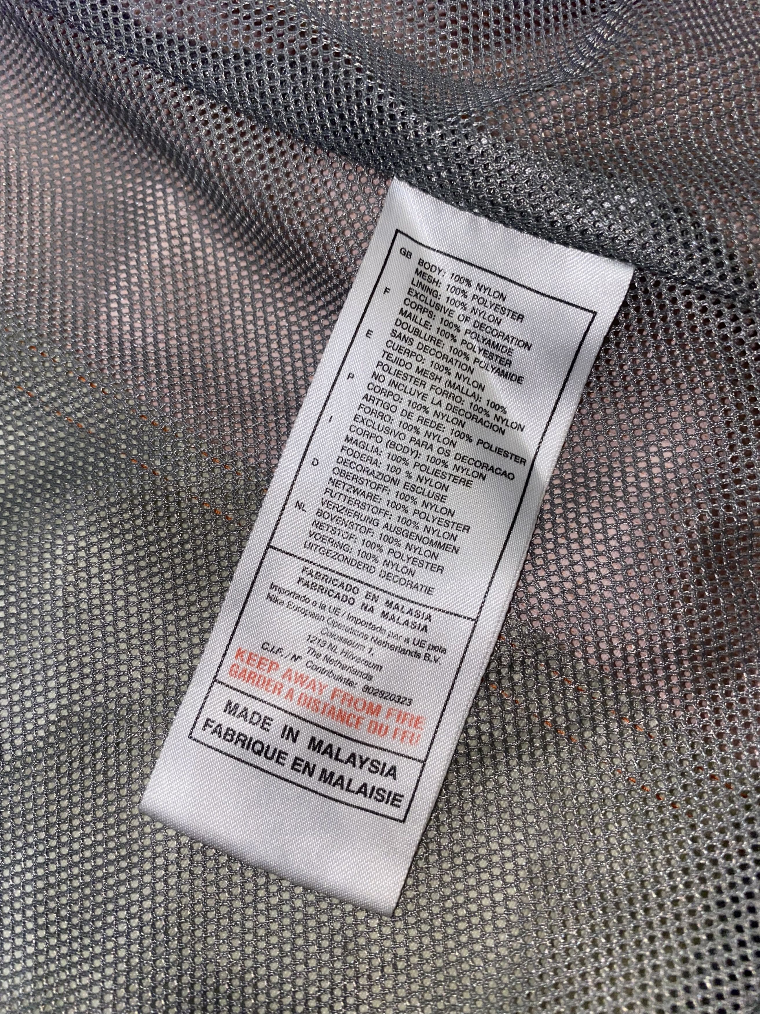 Nike ACG Vintage Nike ACG Storm-Clad Beige Technical Ski Jacket Size US L / EU 52-54 / 3 - 17 Thumbnail