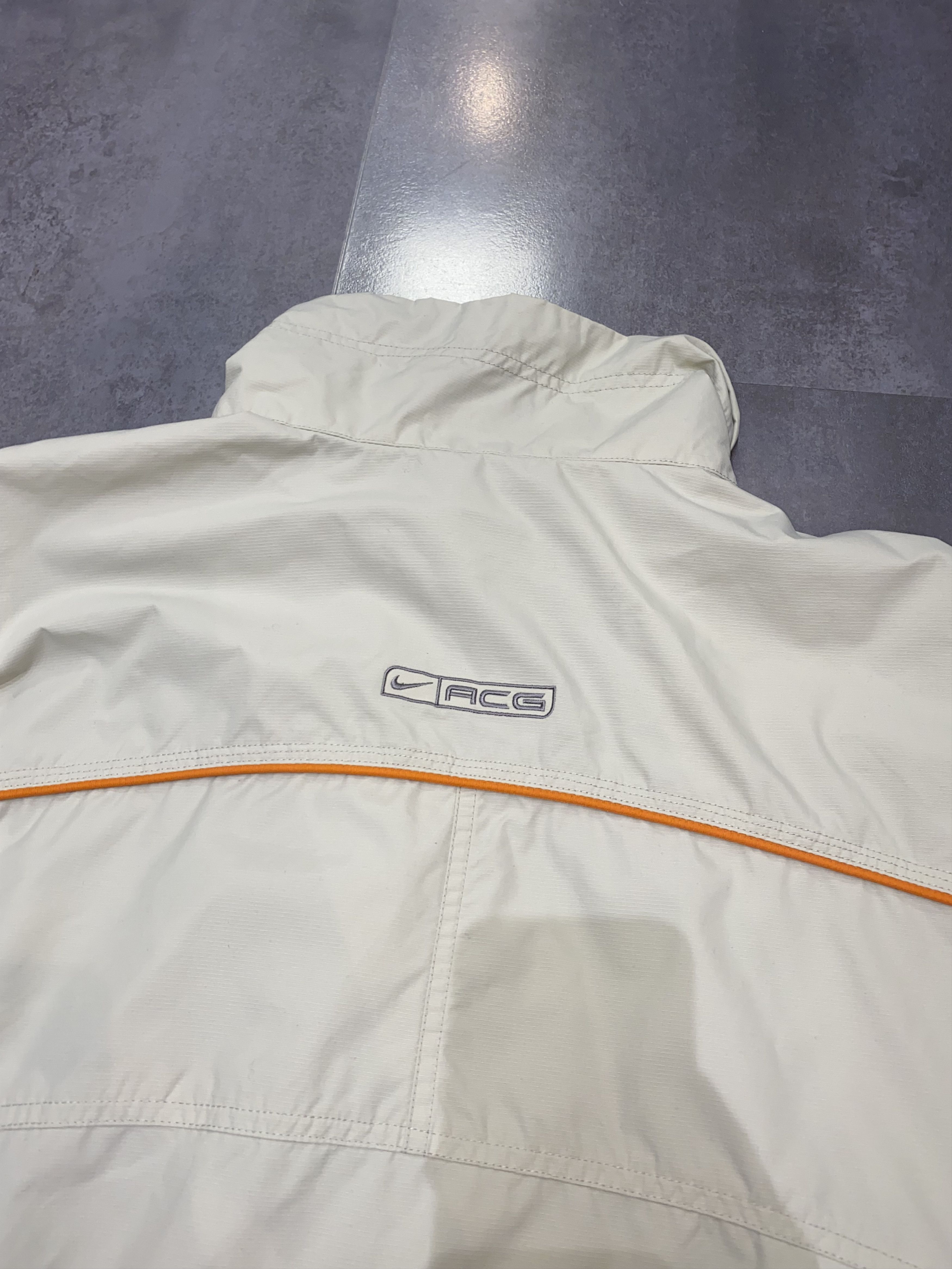 Nike ACG Vintage Nike ACG Storm-Clad Beige Technical Ski Jacket Size US L / EU 52-54 / 3 - 13 Thumbnail