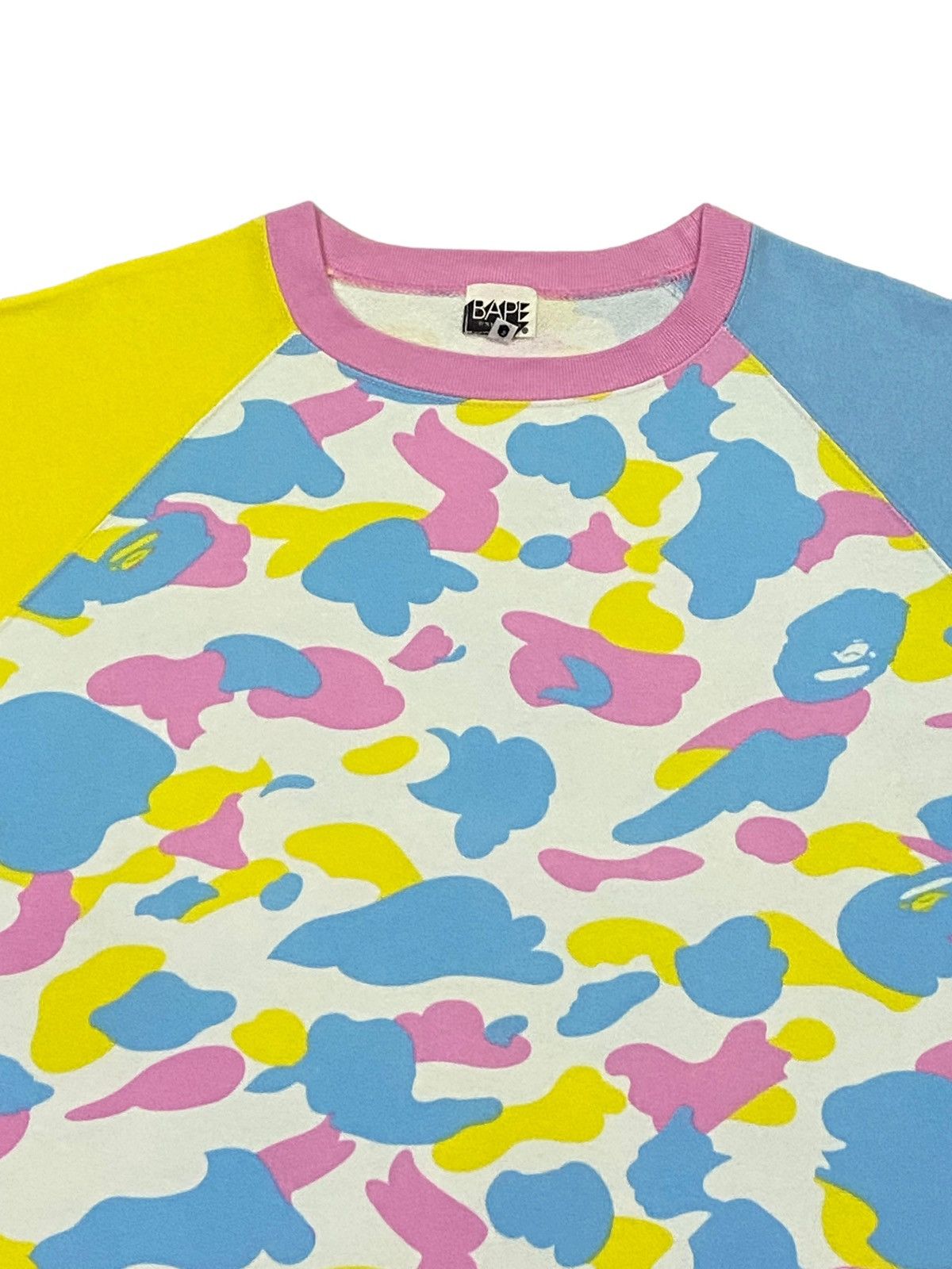 Bape × Nigo Bape Candy Camo Short Sleeve Sweatshirt Size US M / EU 48-50 / 2 - 14 Thumbnail