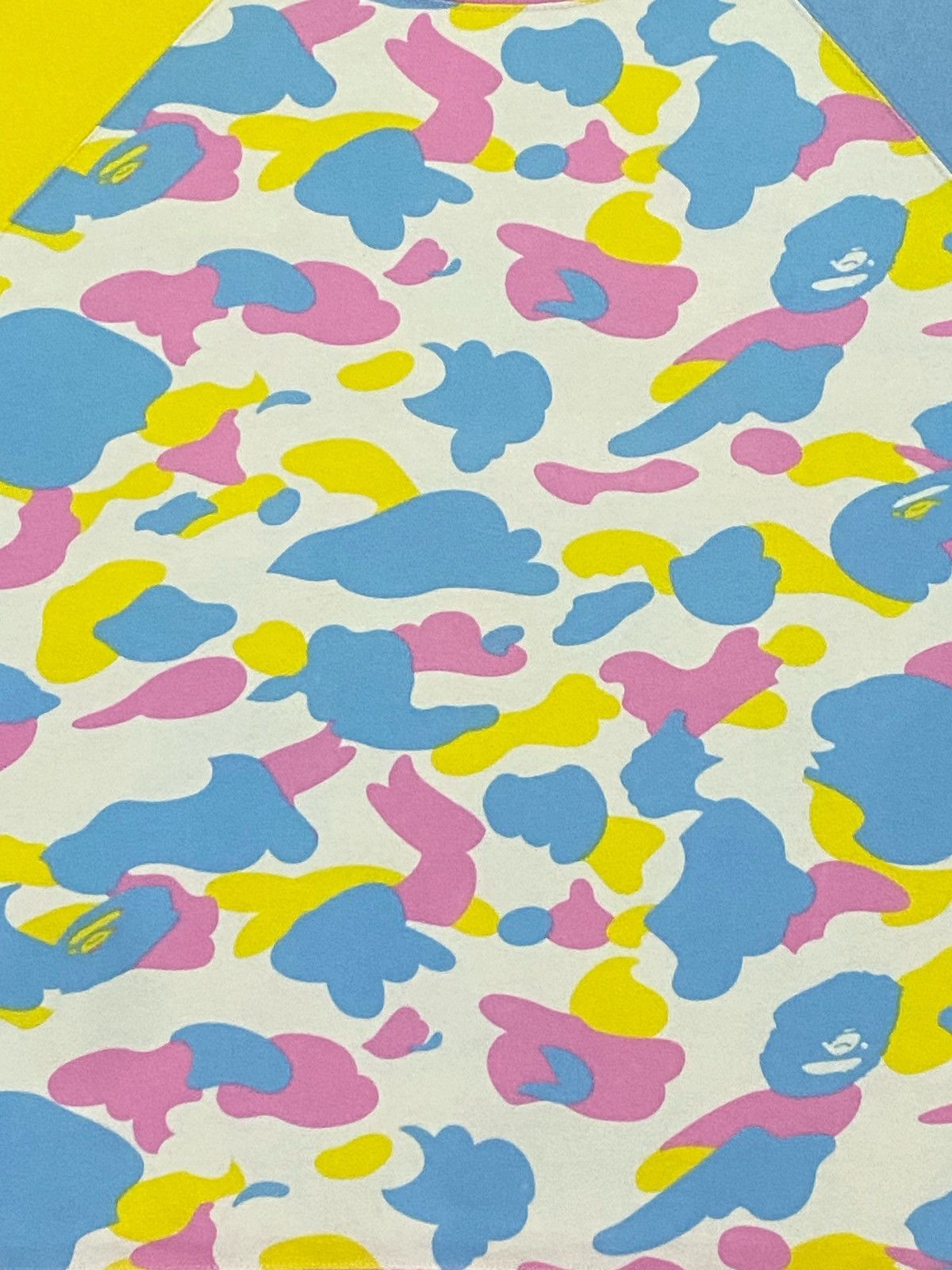 Bape × Nigo Bape Candy Camo Short Sleeve Sweatshirt Size US M / EU 48-50 / 2 - 12 Thumbnail