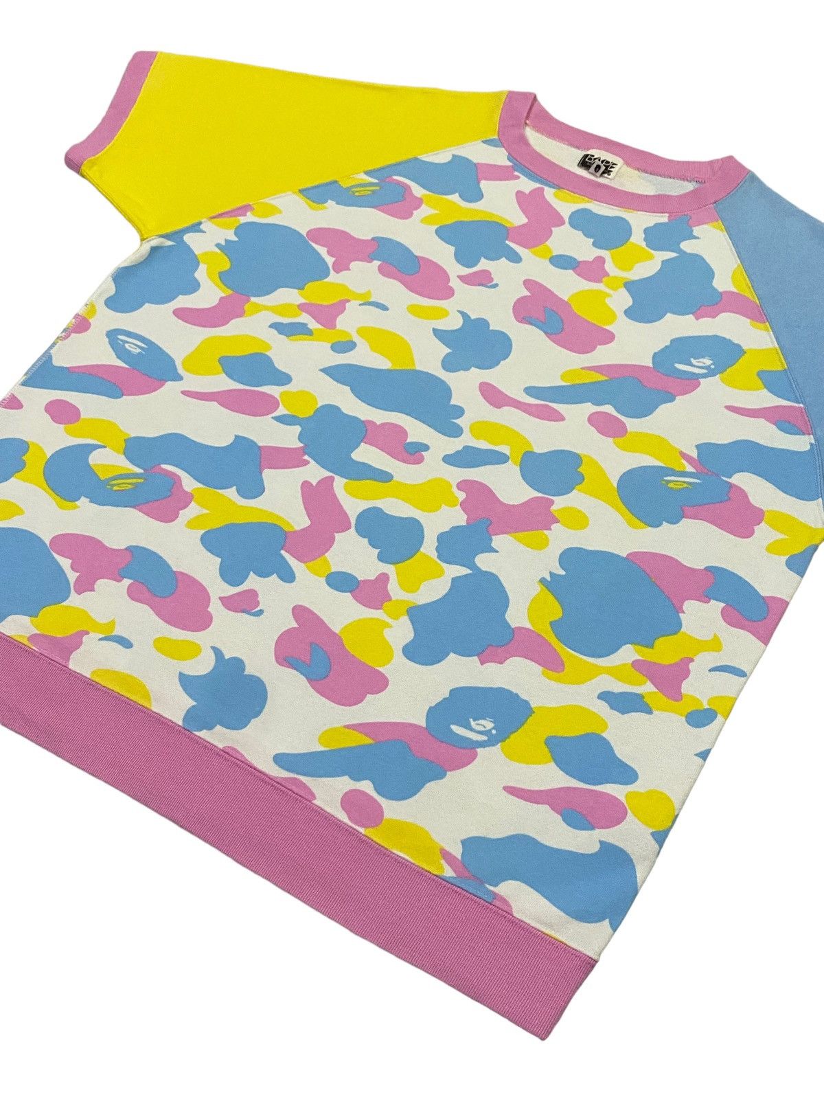 Bape × Nigo Bape Candy Camo Short Sleeve Sweatshirt Size US M / EU 48-50 / 2 - 17 Thumbnail