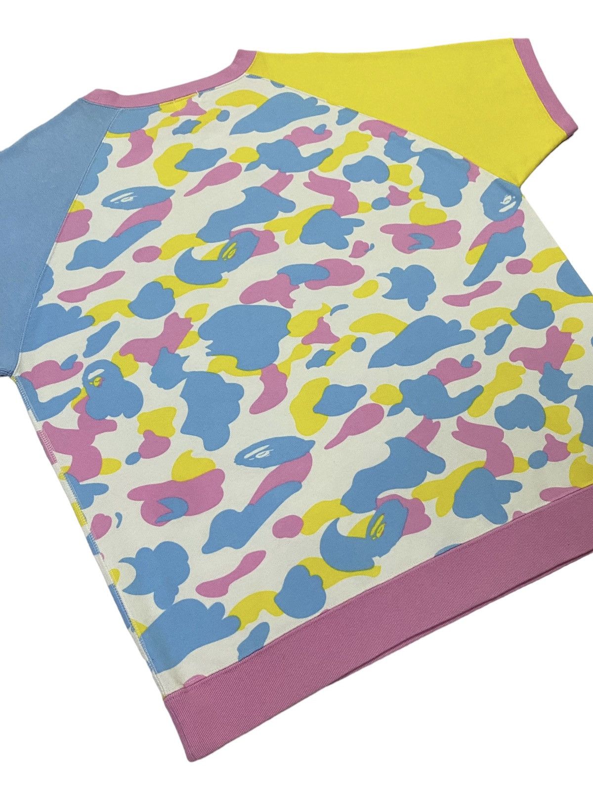 Bape × Nigo Bape Candy Camo Short Sleeve Sweatshirt Size US M / EU 48-50 / 2 - 18 Thumbnail