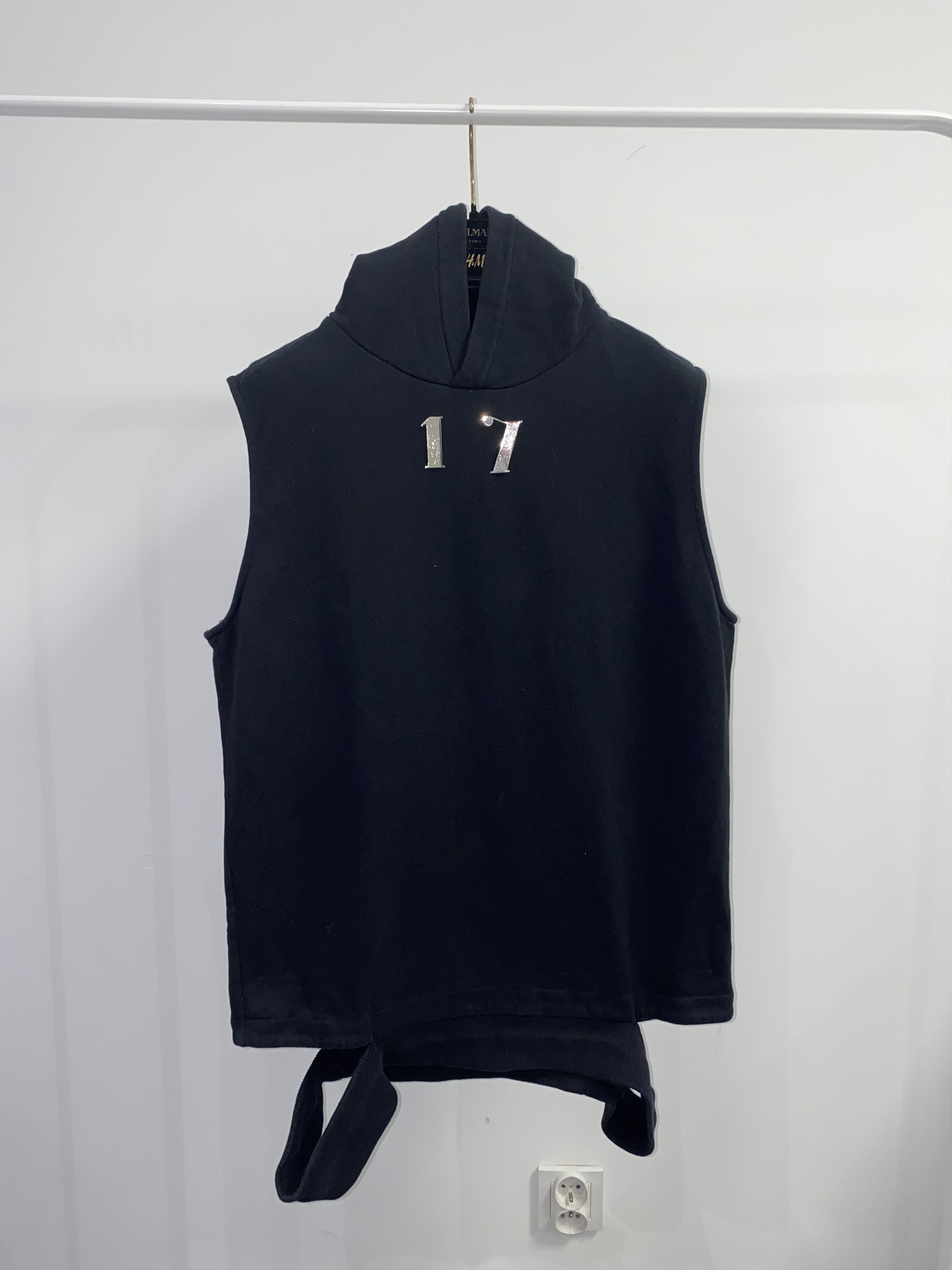 image of Avant Garde x Givenchy Fw14 Givenchy "17" Logo Sleeveless Distressed Logo Hoodie in Black (Size Med