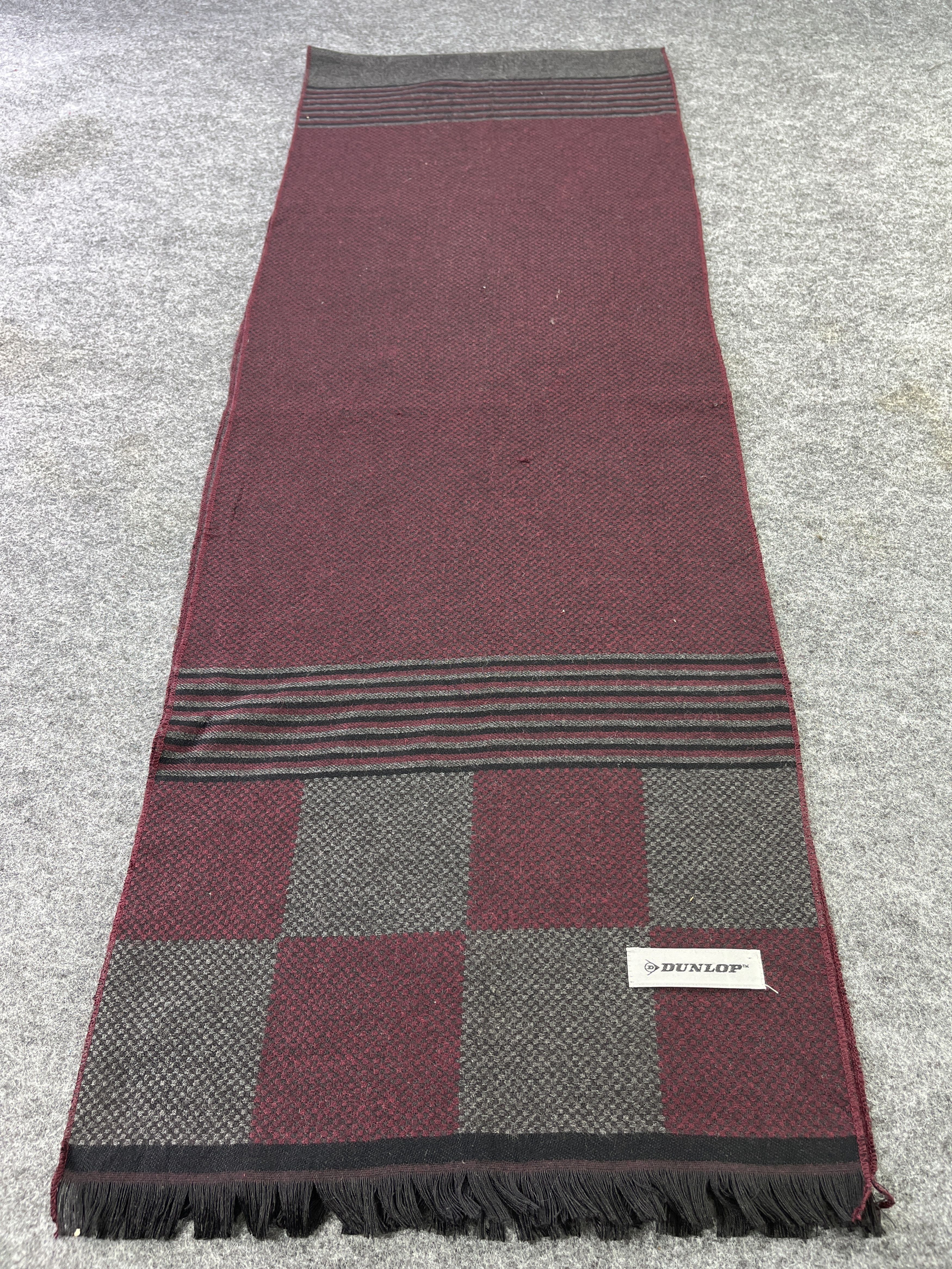 Dunlop × Vintage Dunlop Scarf / Muffler / Neckwear T643 Size ONE SIZE - 2 Thumbnail