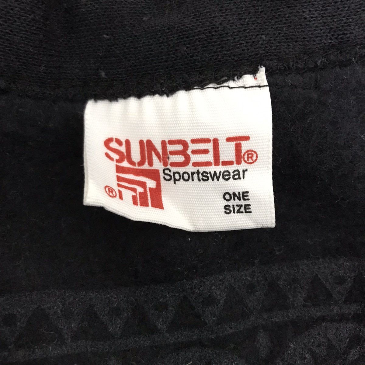 Vintage SUNBELT SPORTWEAR Oversize Black Sweatshirt Size US L / EU 52-54 / 3 - 4 Thumbnail