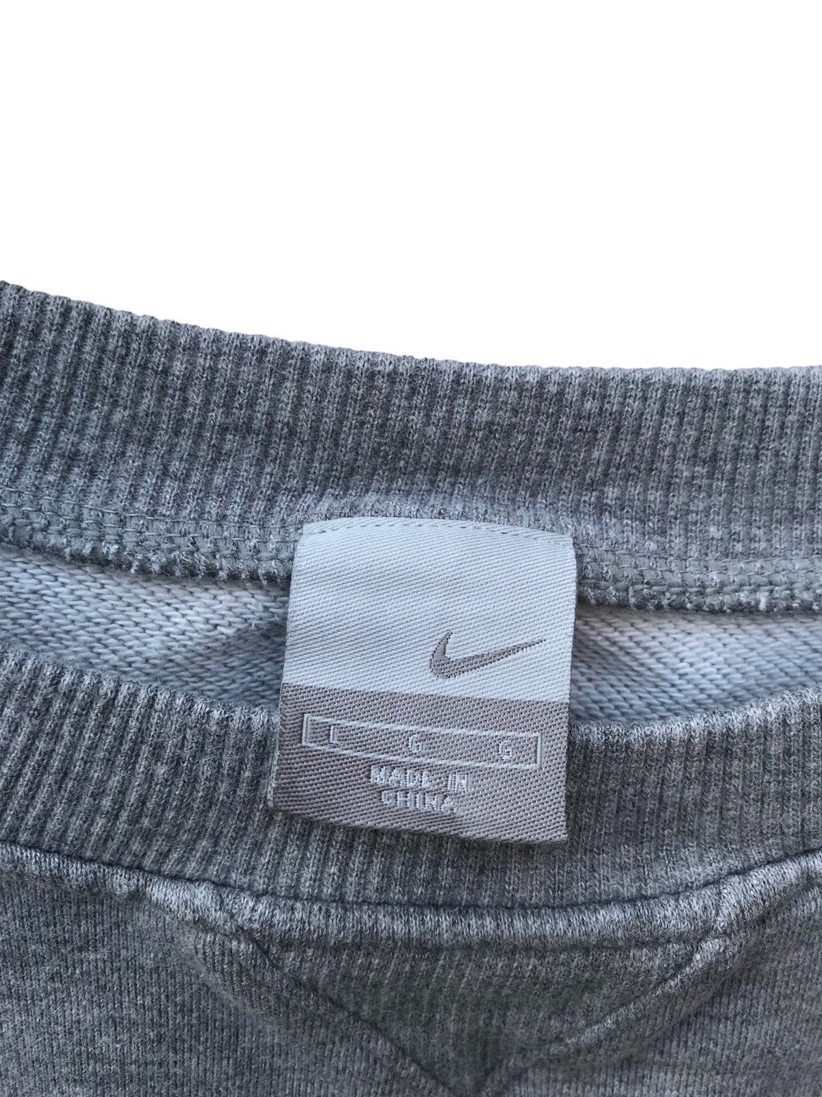 Nike Nike Swoosh Logo Streetwear Sweatshirt Size US M / EU 48-50 / 2 - 2 Thumbnail