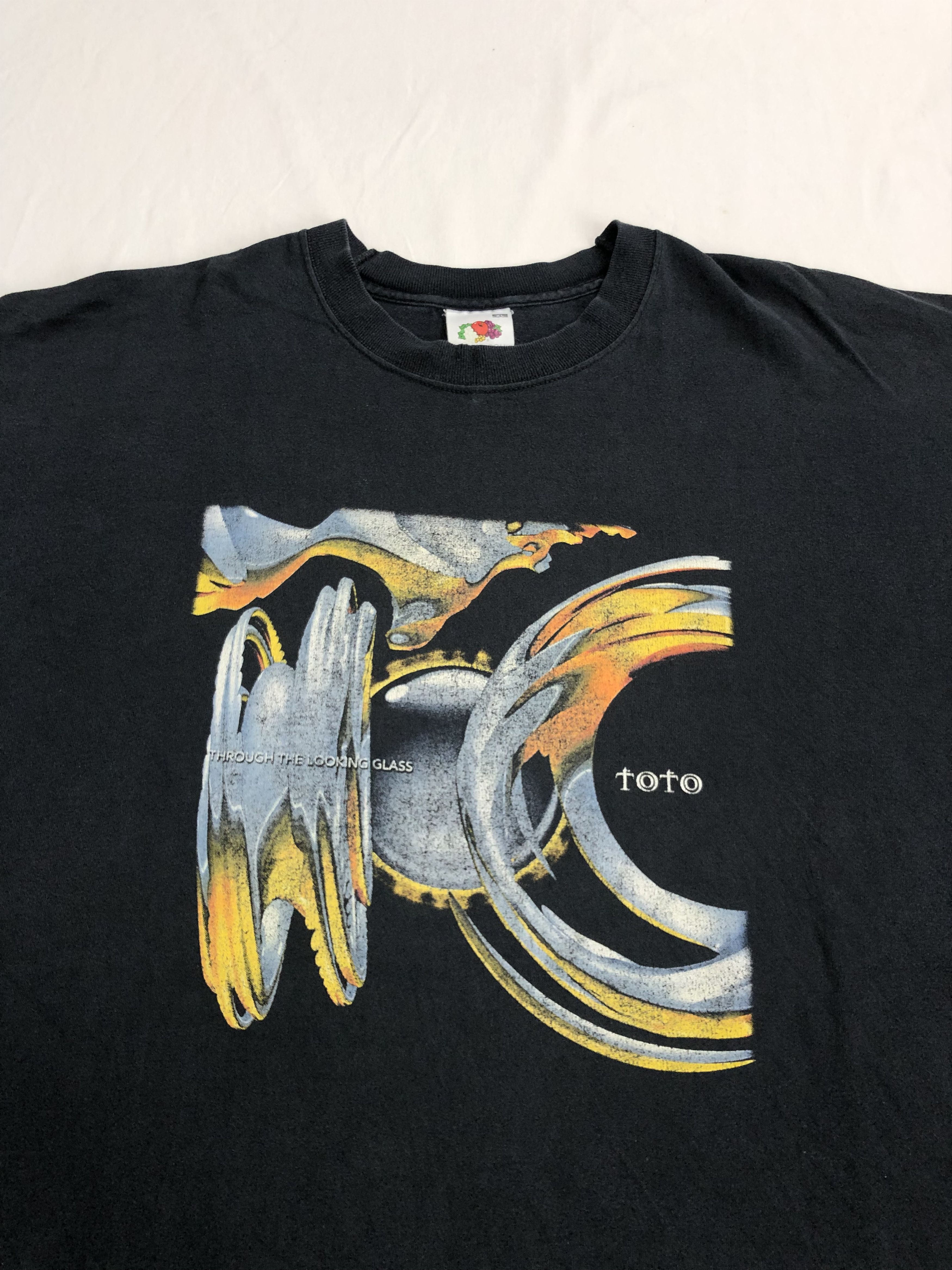Band Tees Vintage 2002 Toto Band Through the Looking Glass (Steely) Size US XL / EU 56 / 4 - 3 Thumbnail