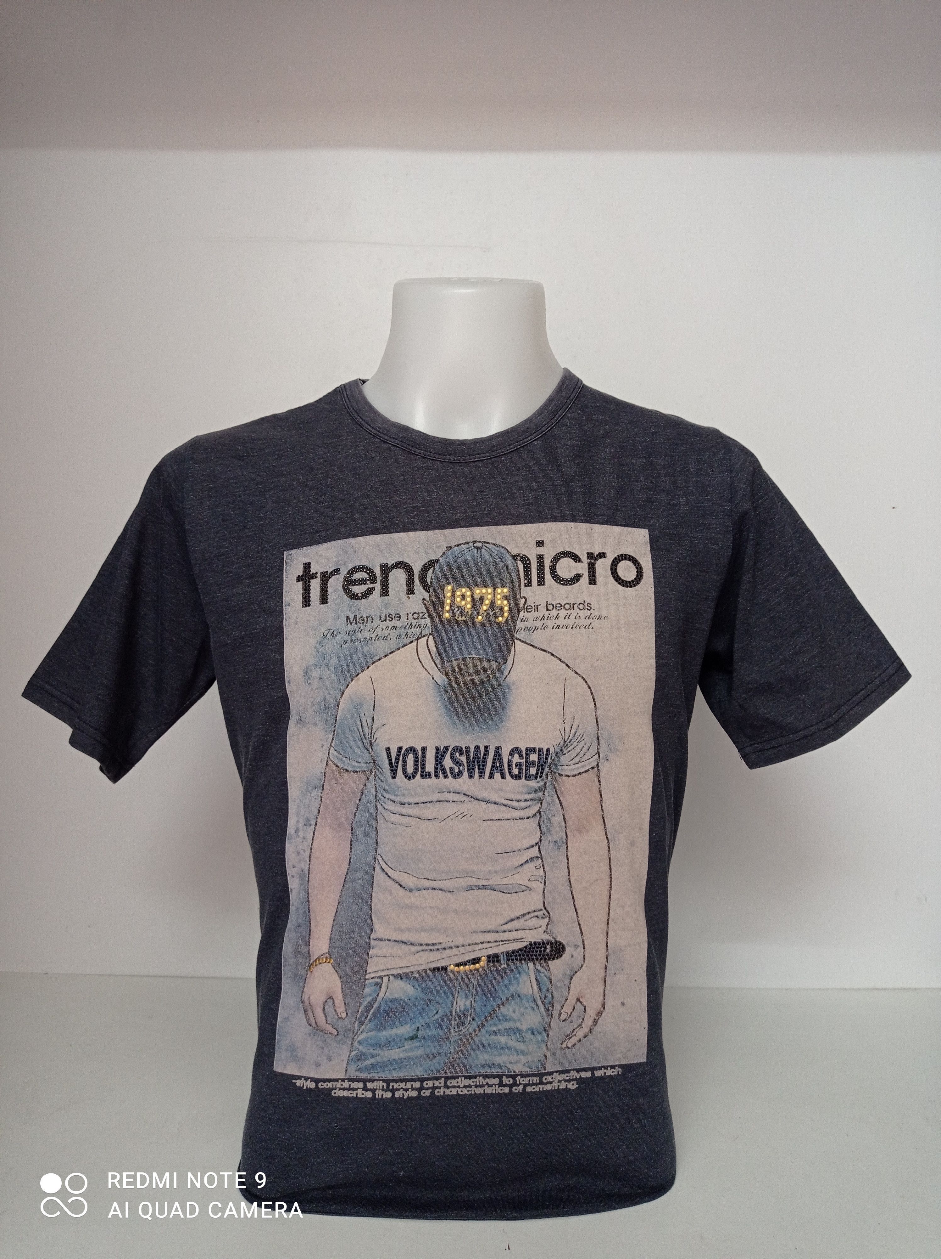 Japanese Brand Maroo "distinctive way of life "X vokswagen tees Size US L / EU 52-54 / 3 - 1 Thumbnail