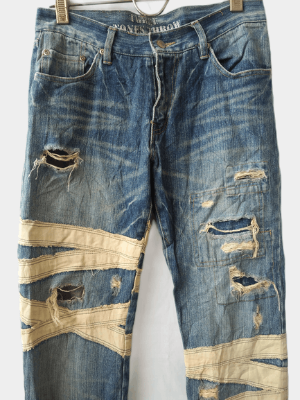 Japanese Brand Rare Three Stone Throw Distressed Ripped Jeans Size US 29 - 3 Thumbnail