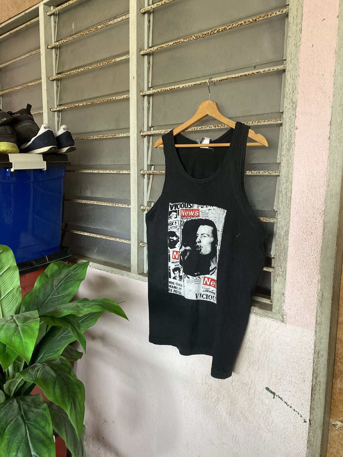 Band Tees × Seditionaries × Vintage ⚡️Rare⚡️ Vintage Bootleg Sex Pistols Tank Top Tees Size US L / EU 52-54 / 3 - 1 Thumbnail