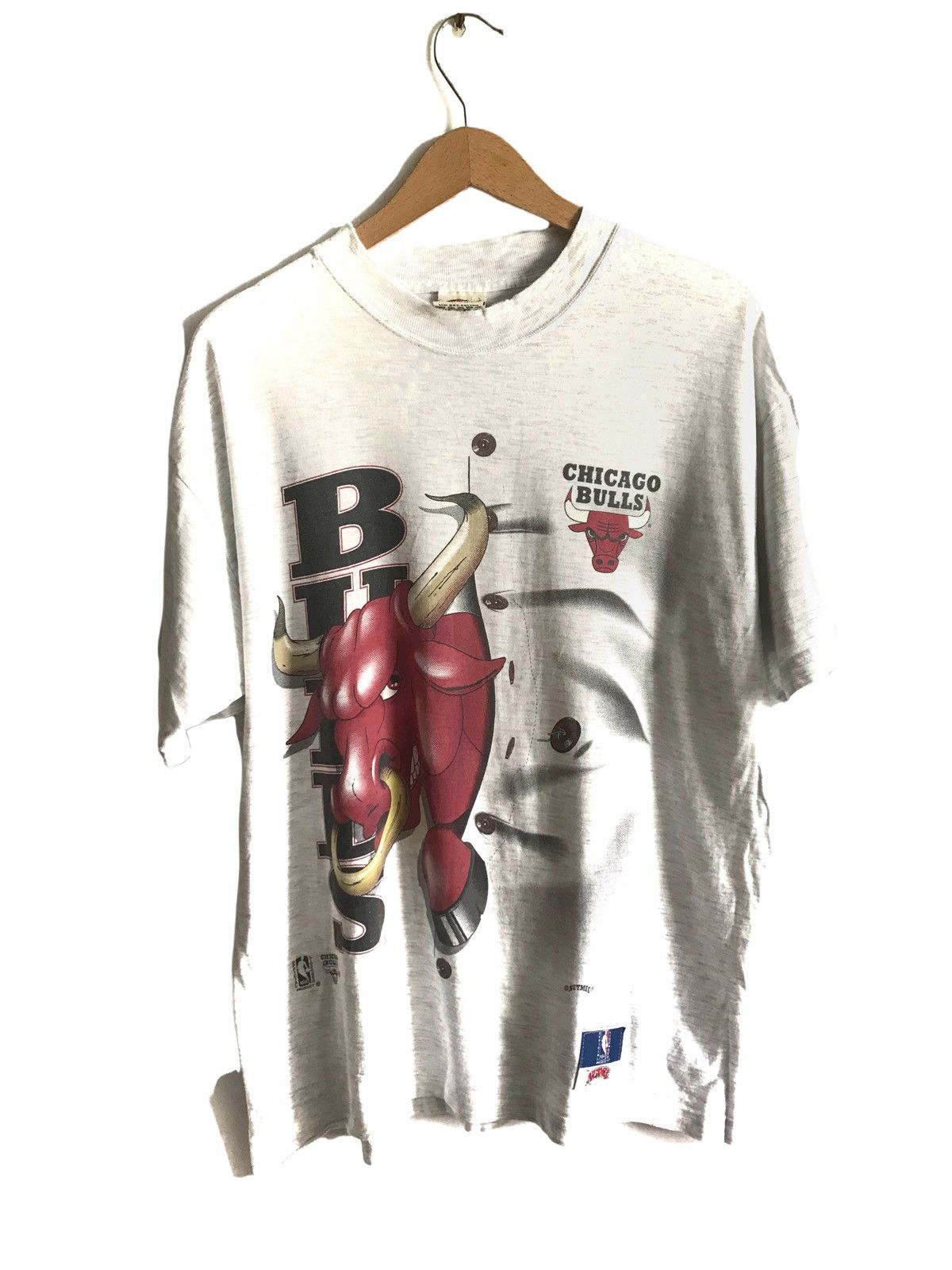 NBA × Nutmeg × Vintage Chicago Bulls Vintage 90’s Distressed Tee Size US L / EU 52-54 / 3 - 1 Thumbnail