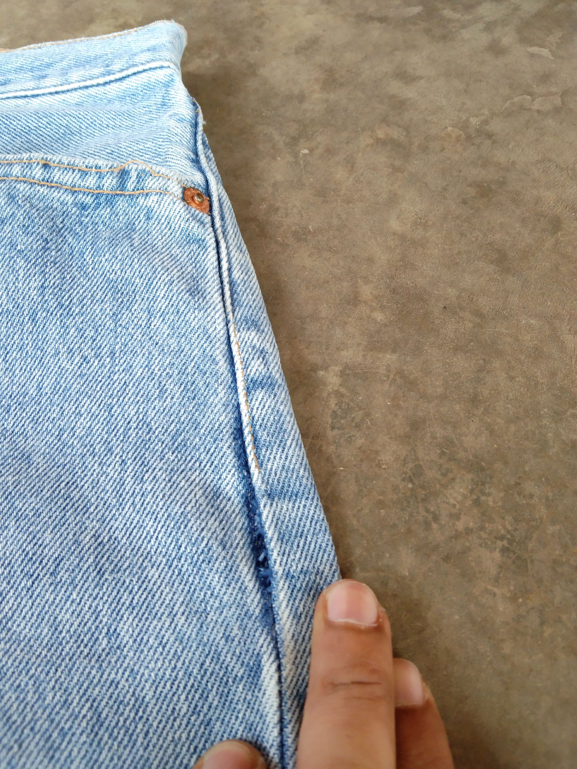 Levi's 90s Vintage Levi's 501 Made In USA Distressed Jeans 28x32 Size US 28 / EU 44 - 8 Thumbnail