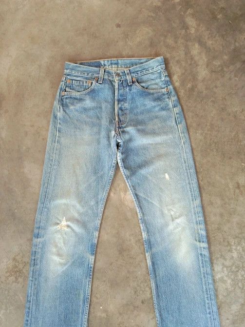 Levi's 90s Vintage Levi's 501 Made In USA Distressed Jeans 27x29.5 Size US 27 - 6 Thumbnail