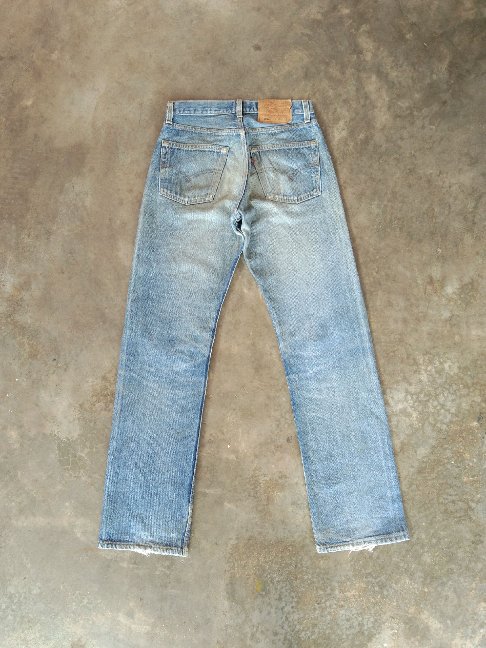 Levi's 90s Vintage Levi's 501 Made In USA Distressed Jeans 27x29.5 Size US 27 - 2 Thumbnail