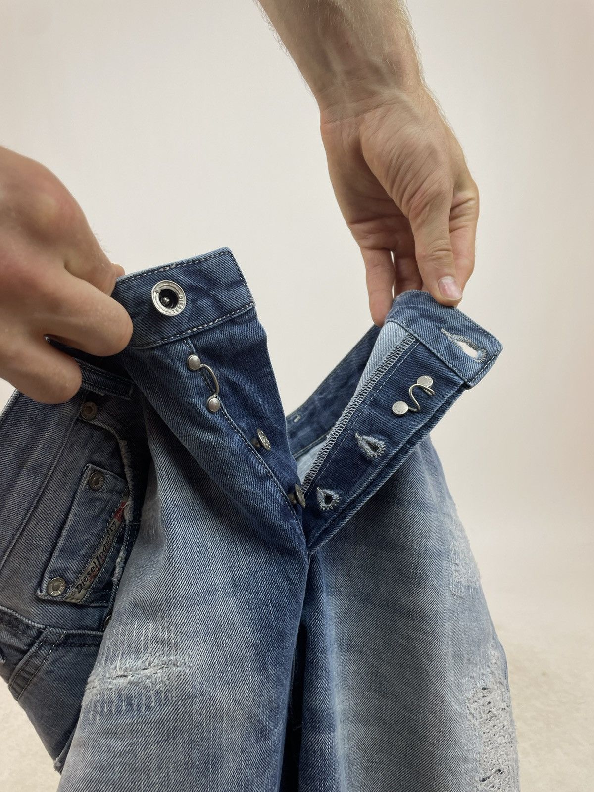 Diesel × Vintage Diesel Easy relaxed-Boyfriend Womens jeans W26 L32 Size 26" / US 2 / IT 38 - 9 Thumbnail