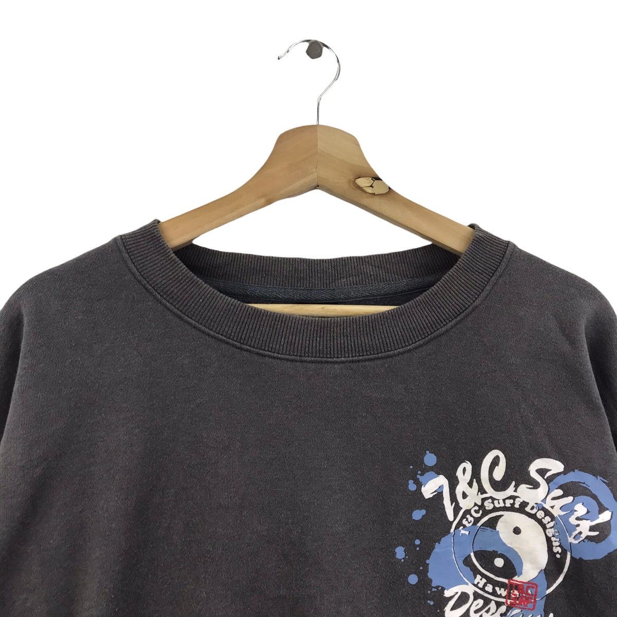 Vintage T&C Surf Design Hawaii USA SURFWEAR Surfing Black Sweatshirt Size US L / EU 52-54 / 3 - 4 Thumbnail