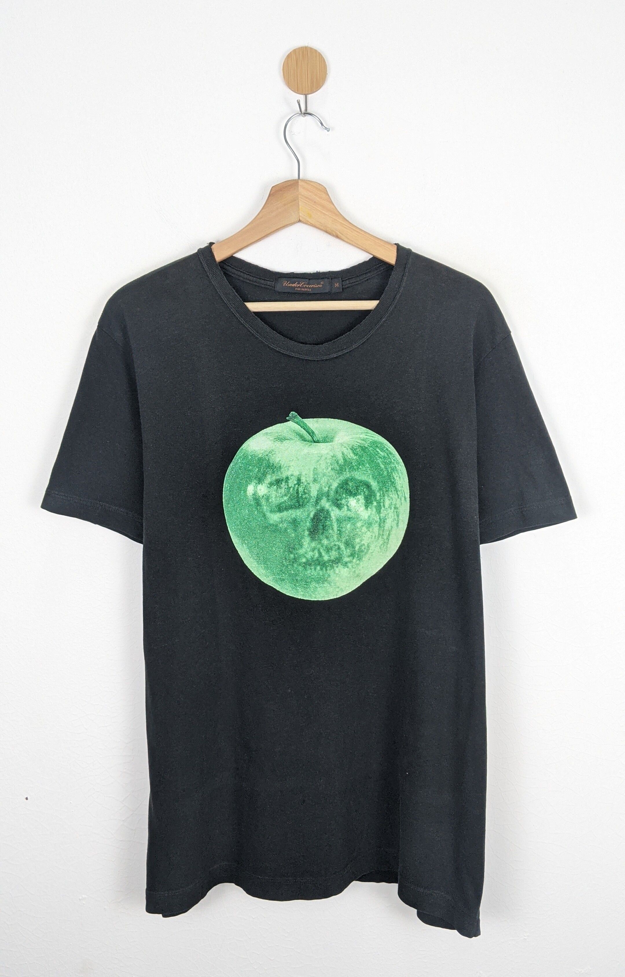 Pre-owned Undercover Apple Skull Shirt In Black